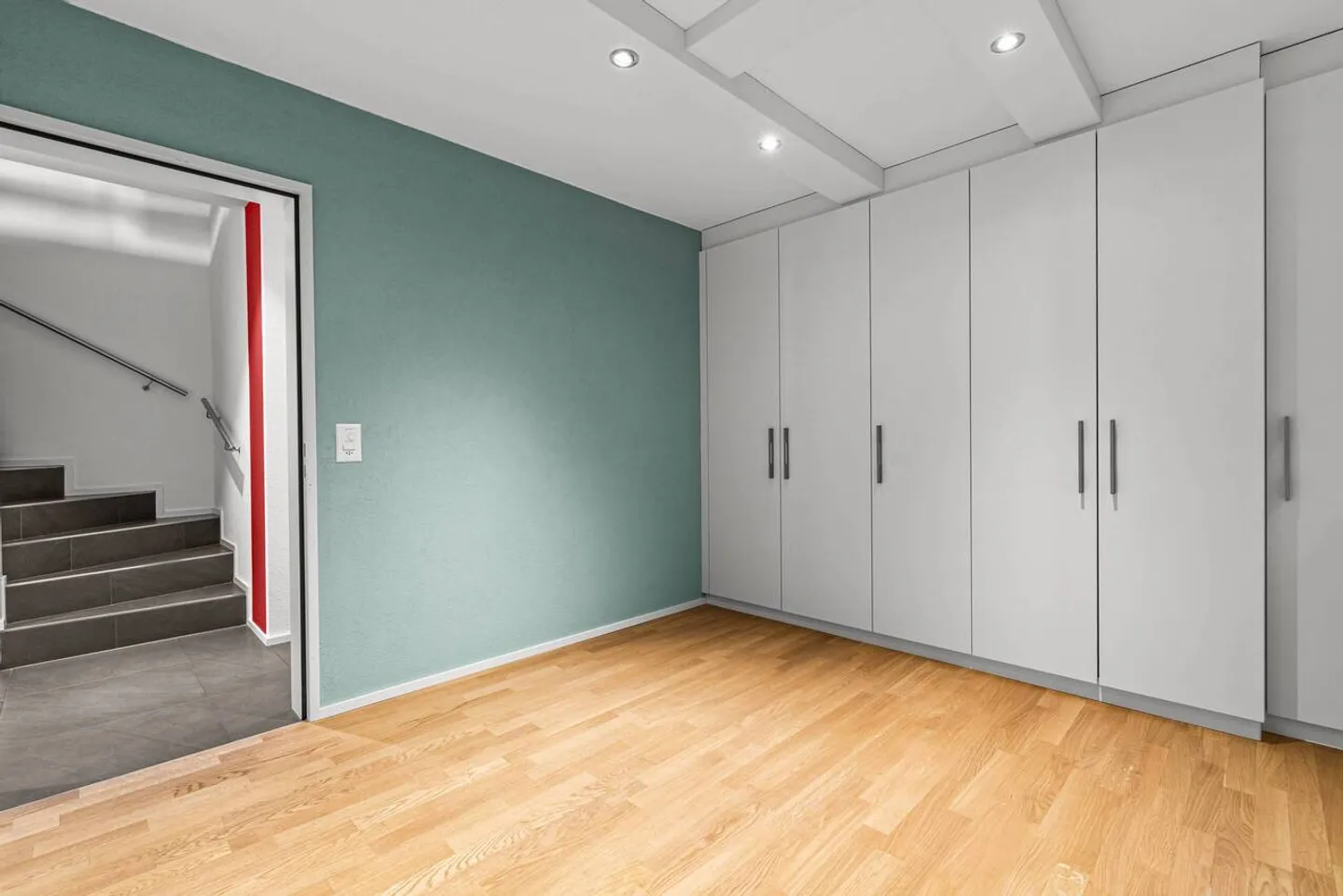 Family-Friendly Duplex Home - Photo 10 of 16