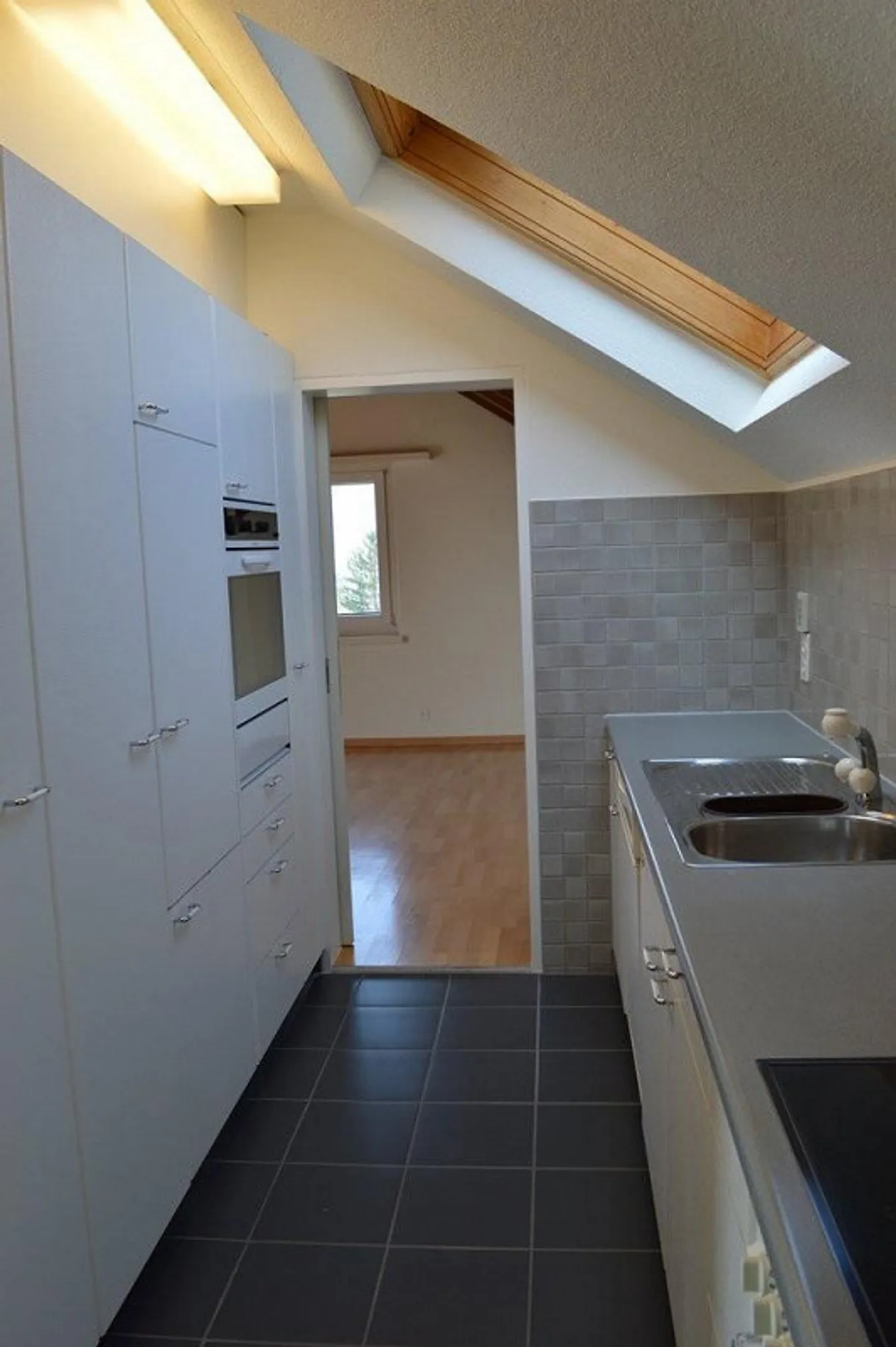 MIETEN OHNE KAUTION - Grosszügige Familienwohnung im Grünen - Foto 2 von 4