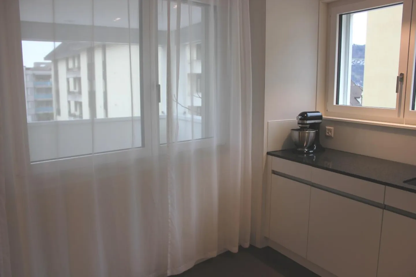 Grosszügige 2.5-Zimmer-Wohnung in Seenähe - Foto 5 von 14