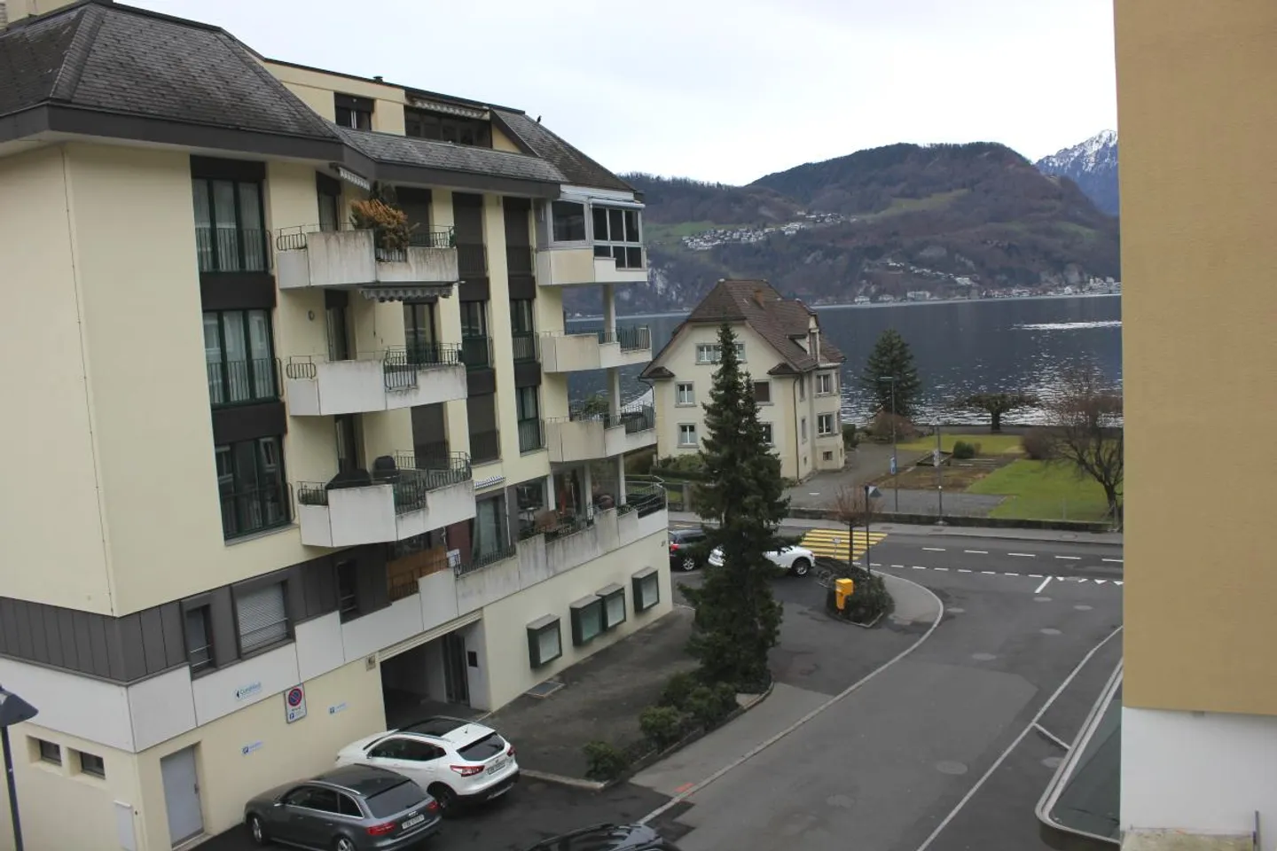 Grosszügige 2.5-Zimmer-Wohnung in Seenähe - Foto 7 von 14