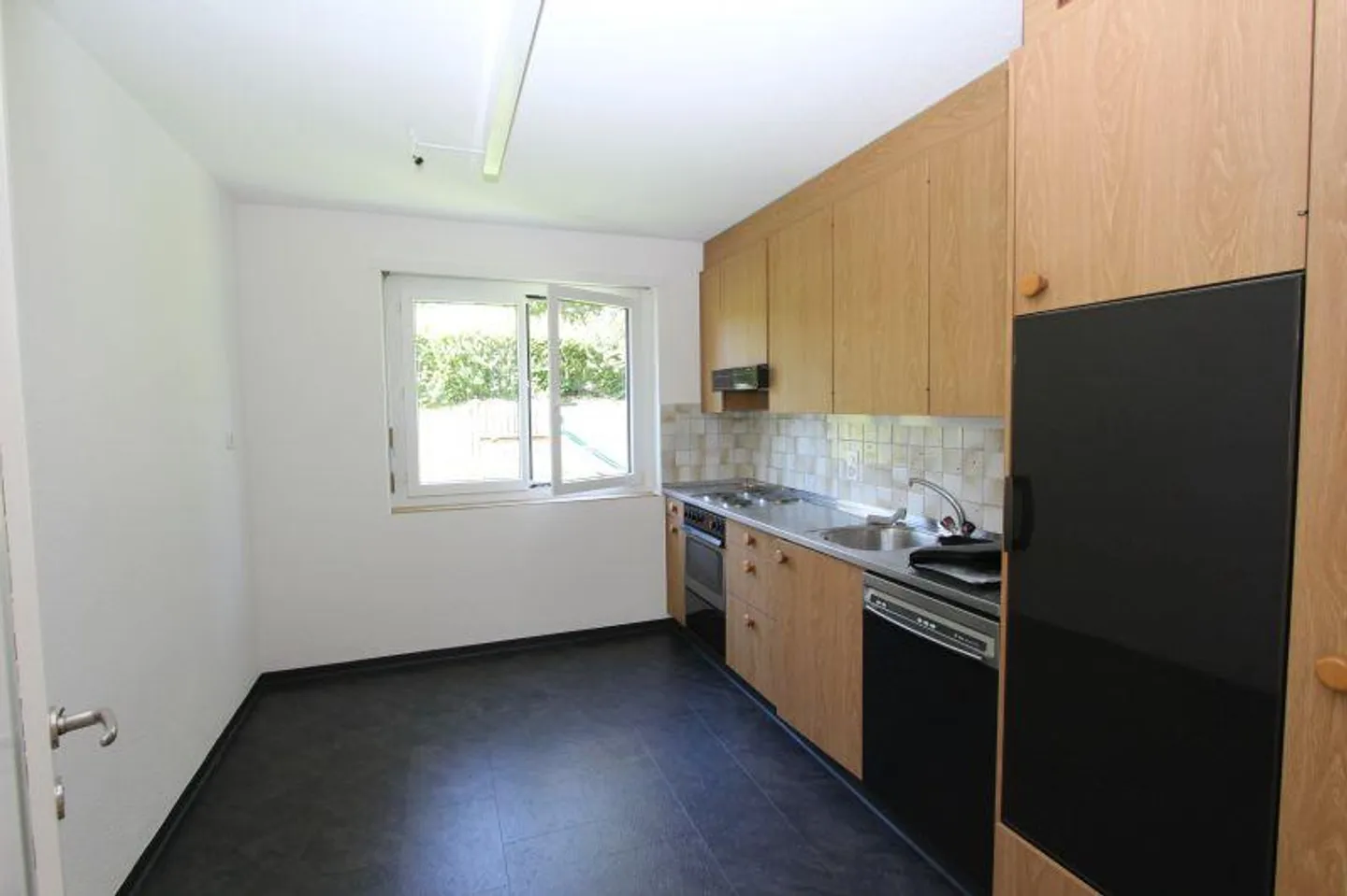 Befristet: Freundliche Wohnung an zentraler Lage - Foto 2 von 9