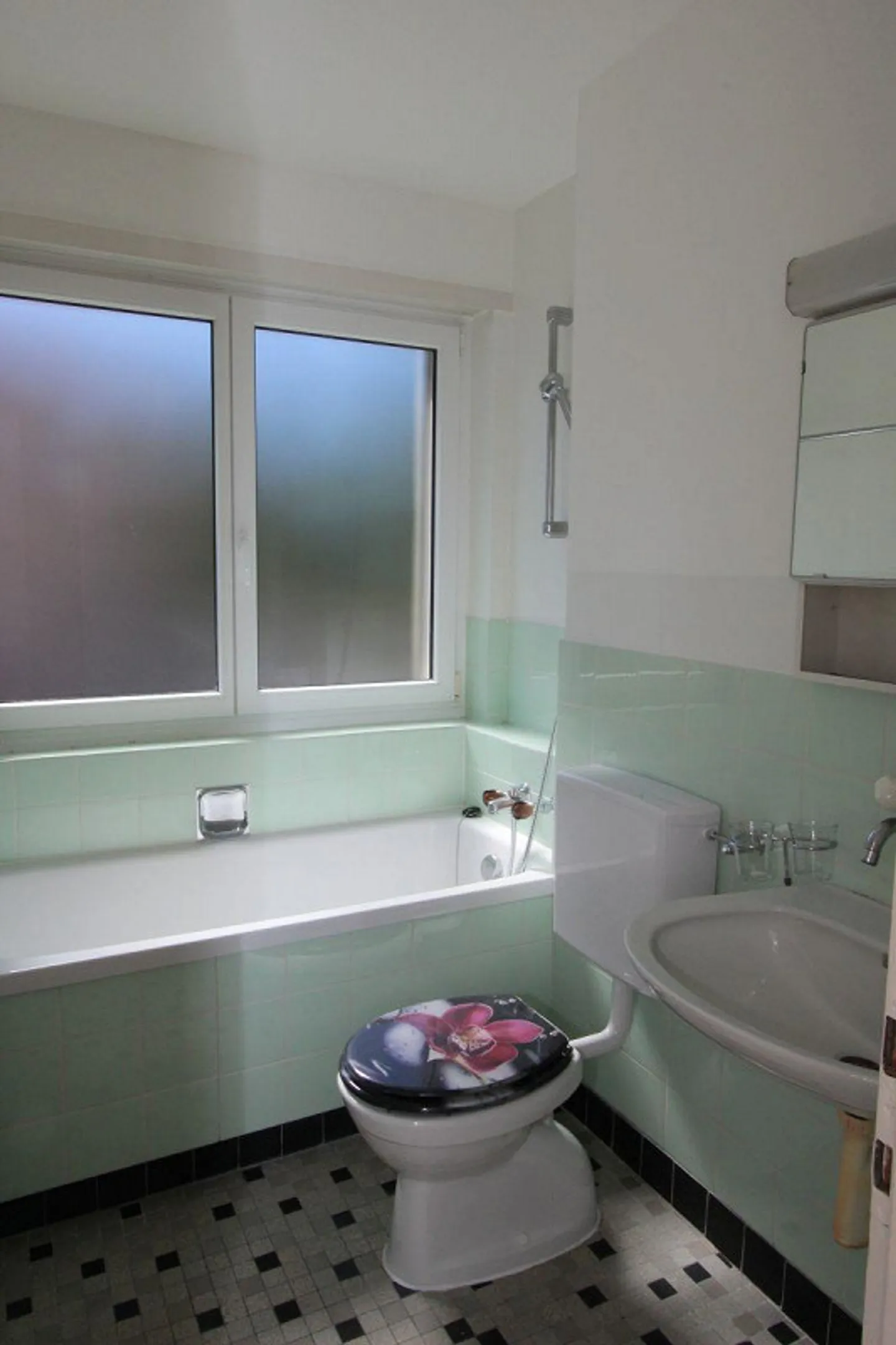 Befristet: Freundliche Wohnung an zentraler Lage - Foto 3 von 9