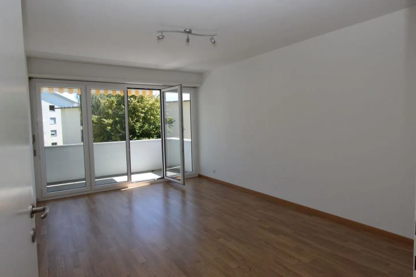 Befristet: Freundliche Wohnung an zentraler Lage - Foto 4 von 9