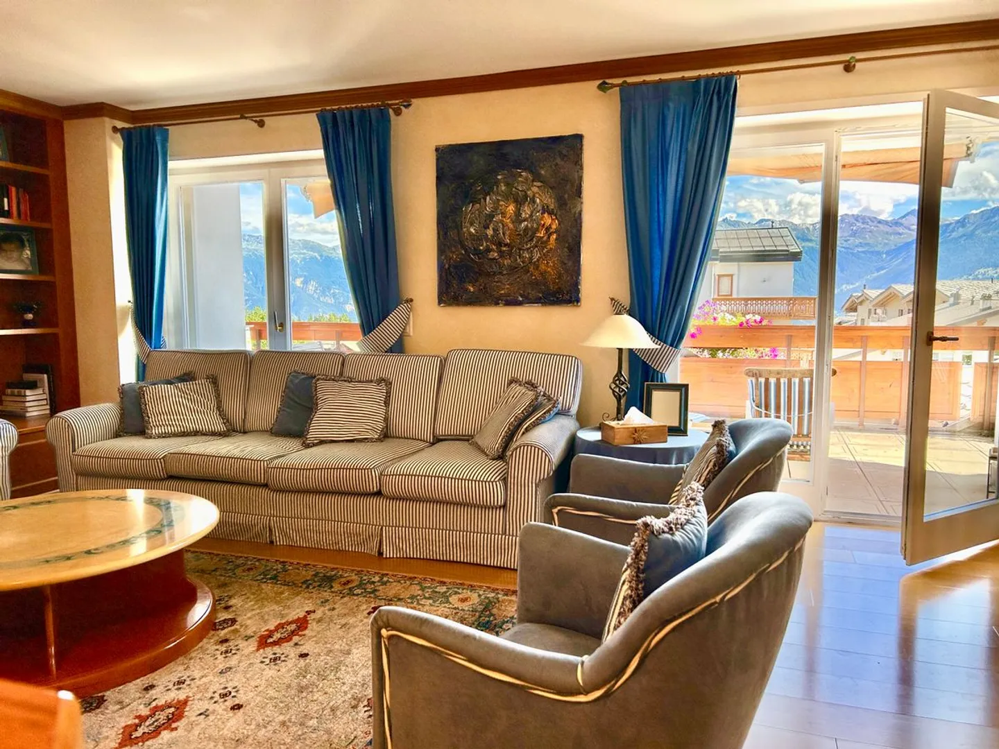 Elegant 7.5-Room Apartment in Crans - Photo 1 of 13