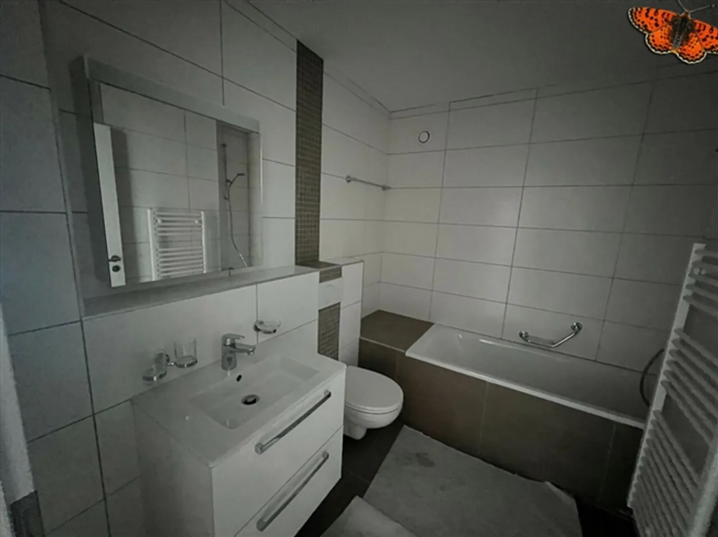 «CHARMANTE 31/2-ZIMMERWOHNUNG KOMPLETT RENOVIERT - Centre de la Roche» - Foto 7 von 8