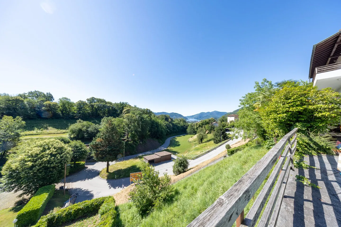 Large villa with three apartments, pool and open view - Photo 16 of 23