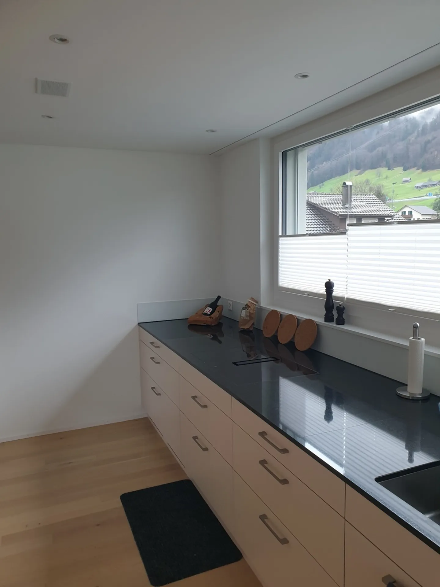 Apartment for rent - Photo 2 of 13