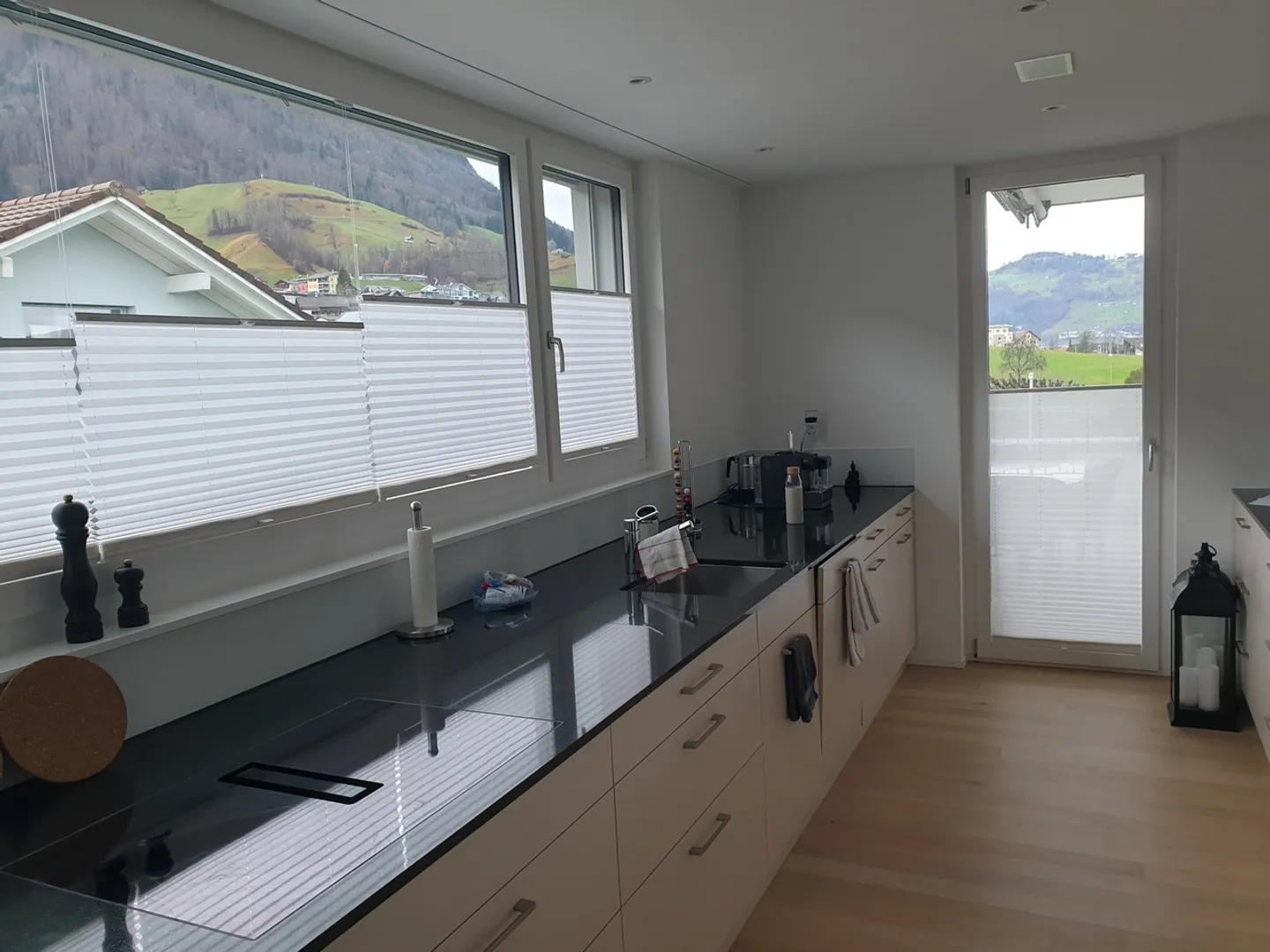 Apartment for rent - Photo 3 of 13