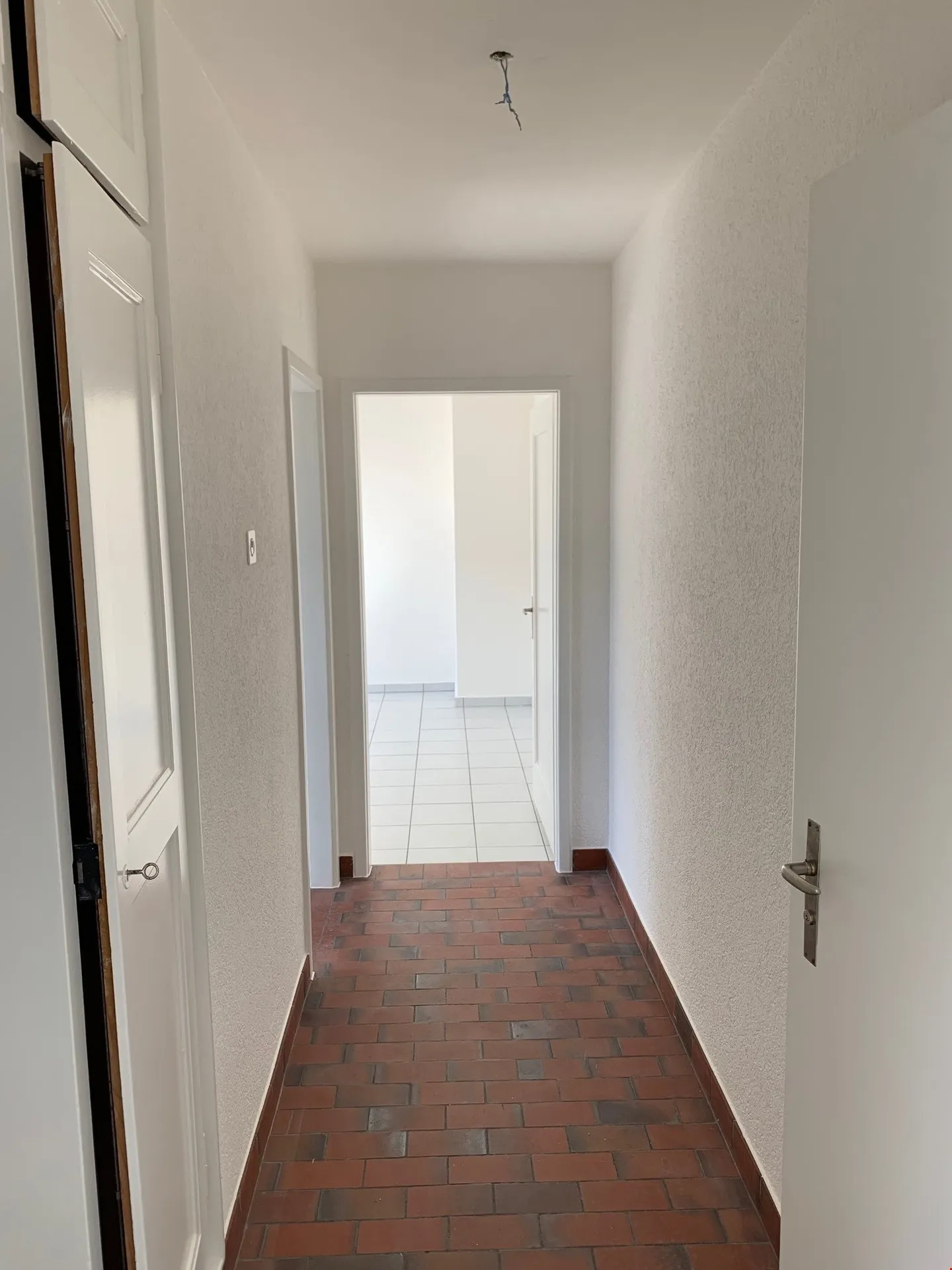 Bella e luminosa appartamento di 2 stanze con balcone - Foto 6 di 7