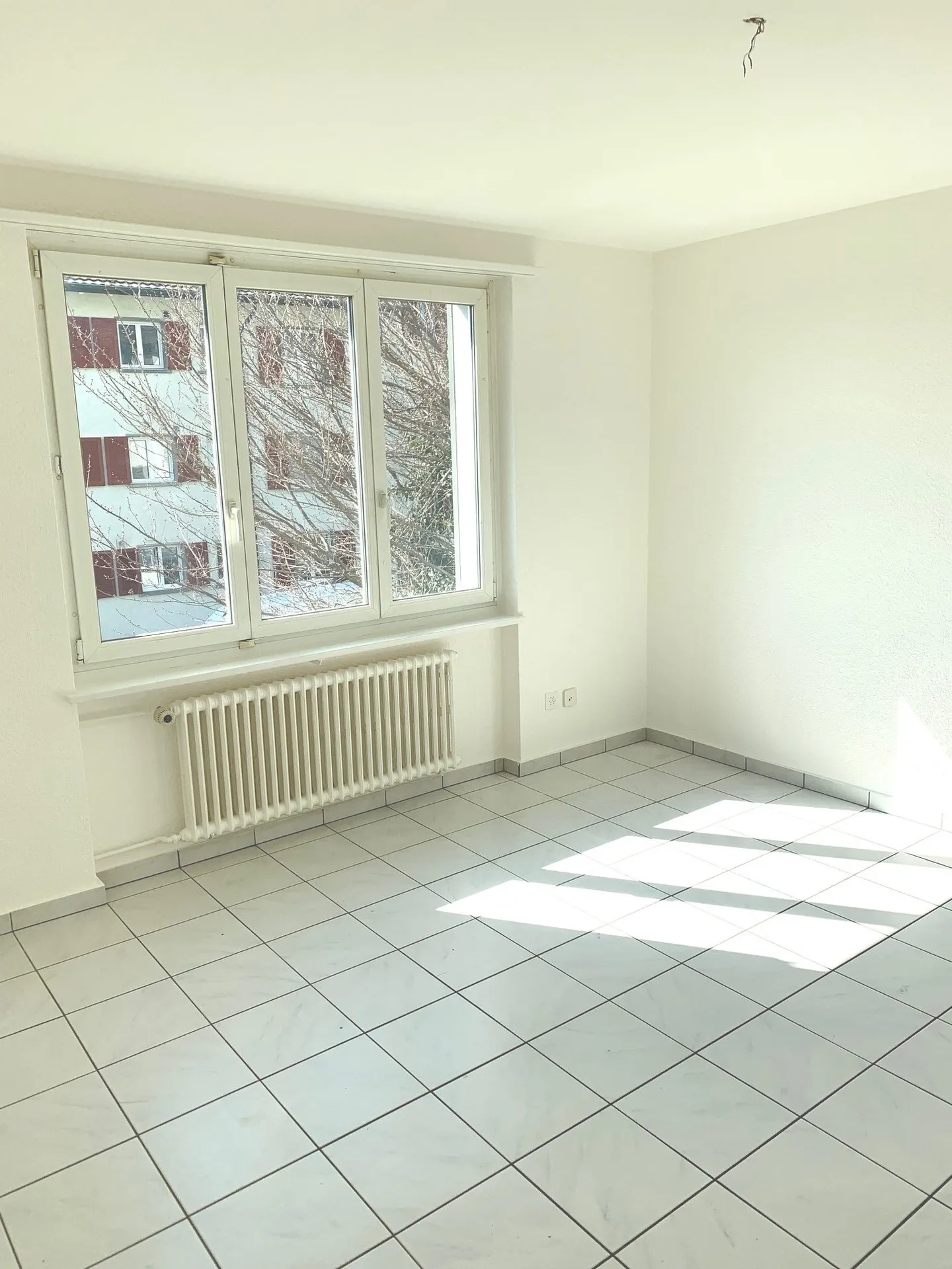 Bella e luminosa appartamento di 2 stanze con balcone - Foto 3 di 7