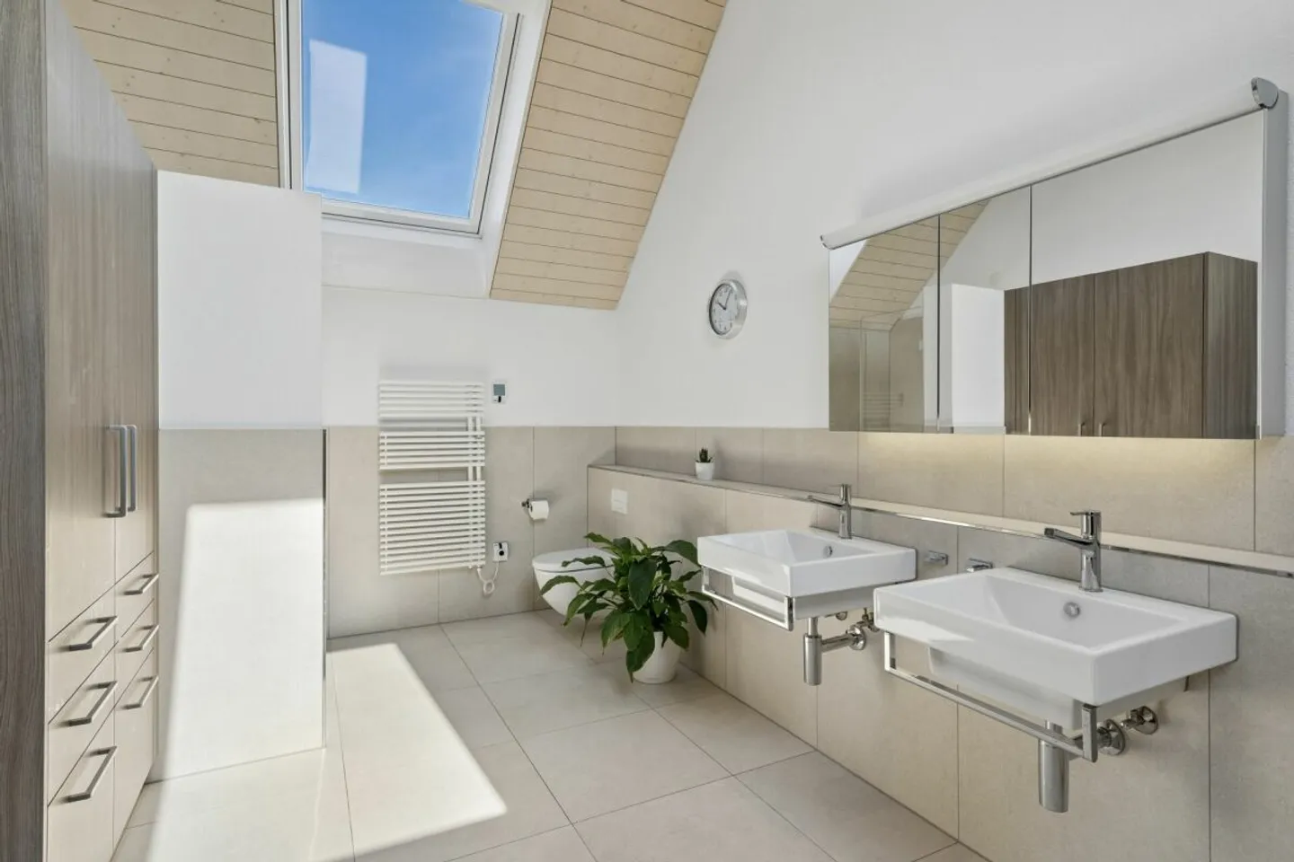 TWO LEVELS - TWO TERRACES - A HOME - Photo 11 of 19