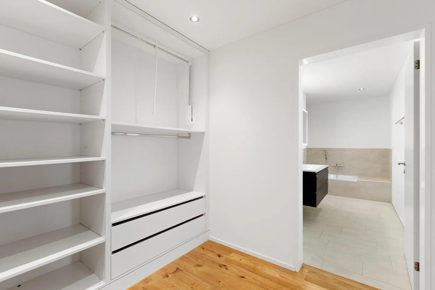 Unique Family Apartment 5.5 Rooms with Säntis View - Photo 10 of 19