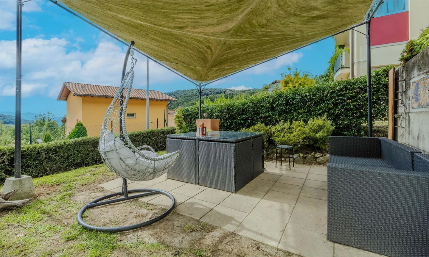 Bellissima casa con 6,5 stanze e giardino a Miglieglia - Foto 8 di 9