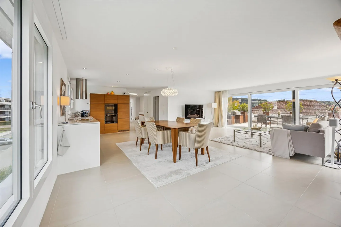 Appartement penthouse exclusif avec vue - Photo 6 sur 18