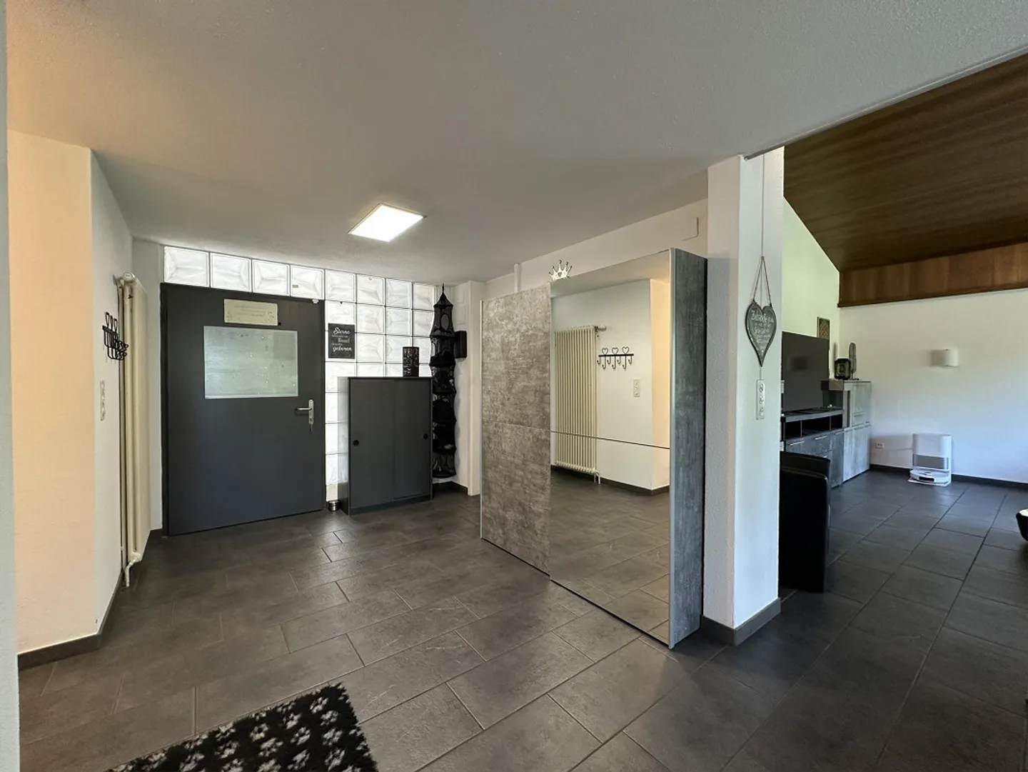 Une maison dans le vert, beaucoup de vie privée dans un emplacement central - Photo 9 sur 18
