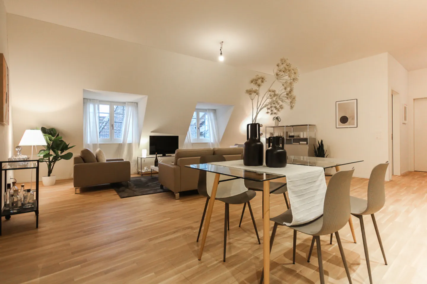 Incantevole appartamento 1,5 locali nel cuore della città - Foto 2 di 3