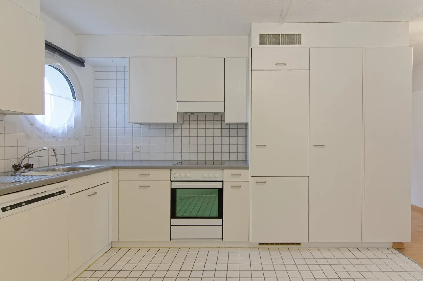 Condominio di 4,5 stanze - Foto 4 di 6
