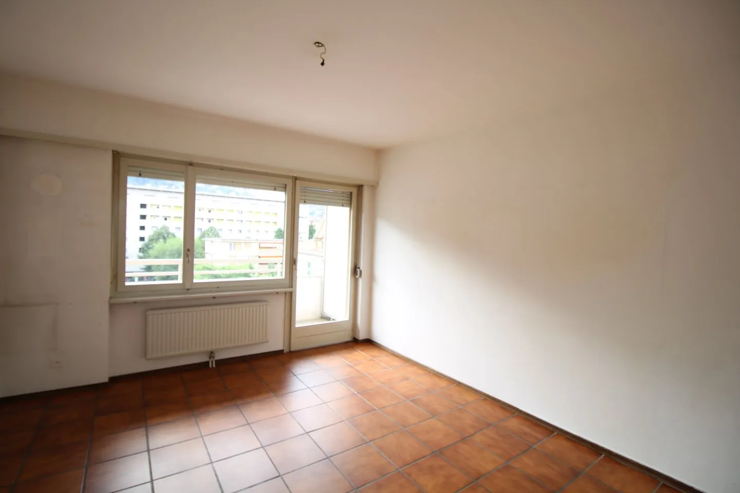 LUGANO - 2.5-ZIMMER-WOHNUNG ZU VERMIETEN - Photo 2 of 6