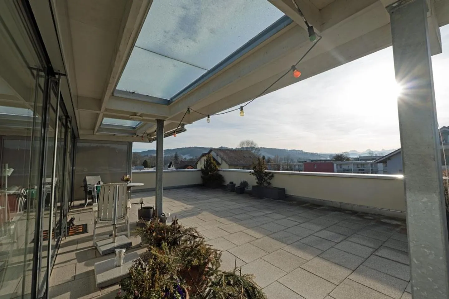 Exclusive penthouse apartment with dream terrace in Burgdorf - Photo 12 of 13