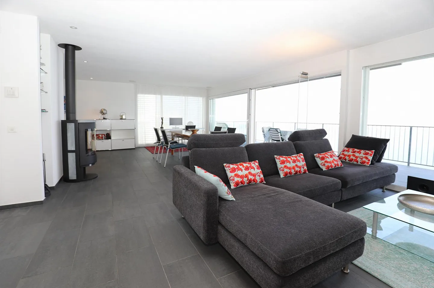 Condominio con vista magnifica sul Lago Maggiore a Vira Gambarogno - Foto 9 di 19