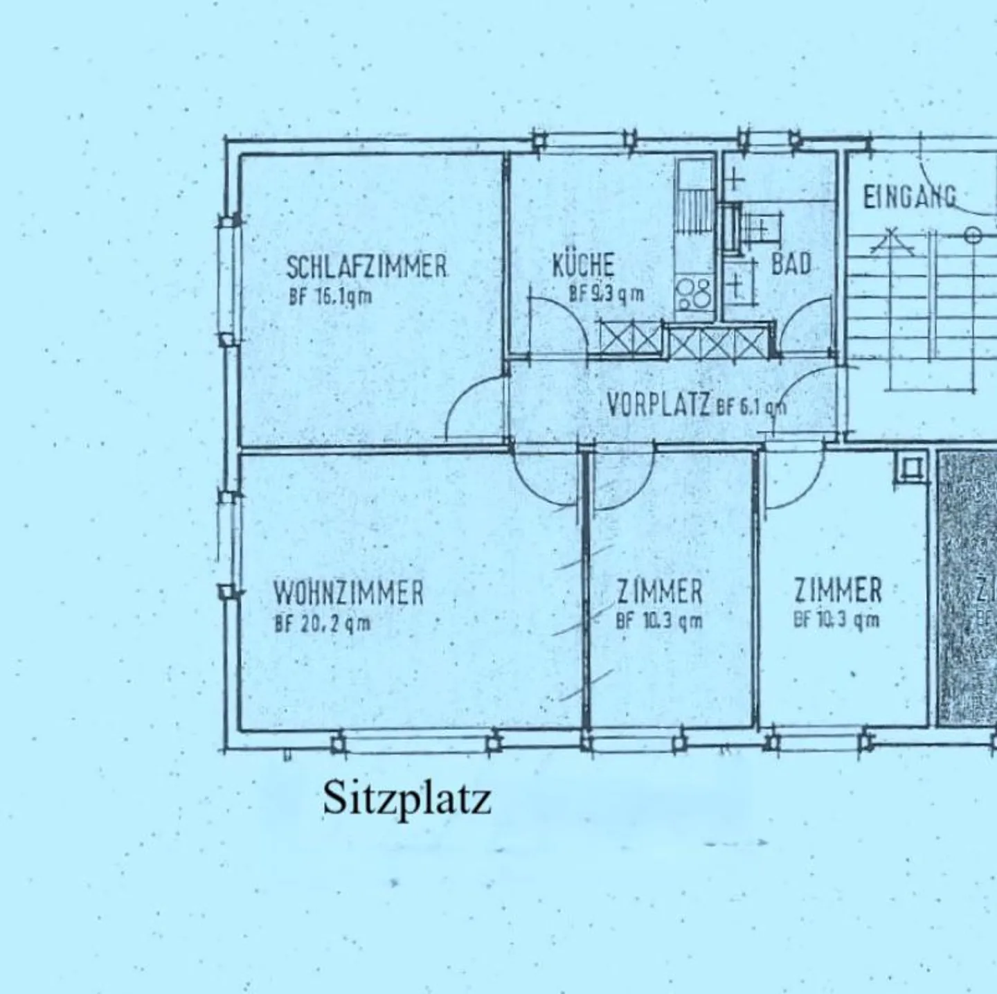 Renovierte 4-Zimmer-Hochparterrewohnung mit grossem Sitzplatz - Foto 4 von 4