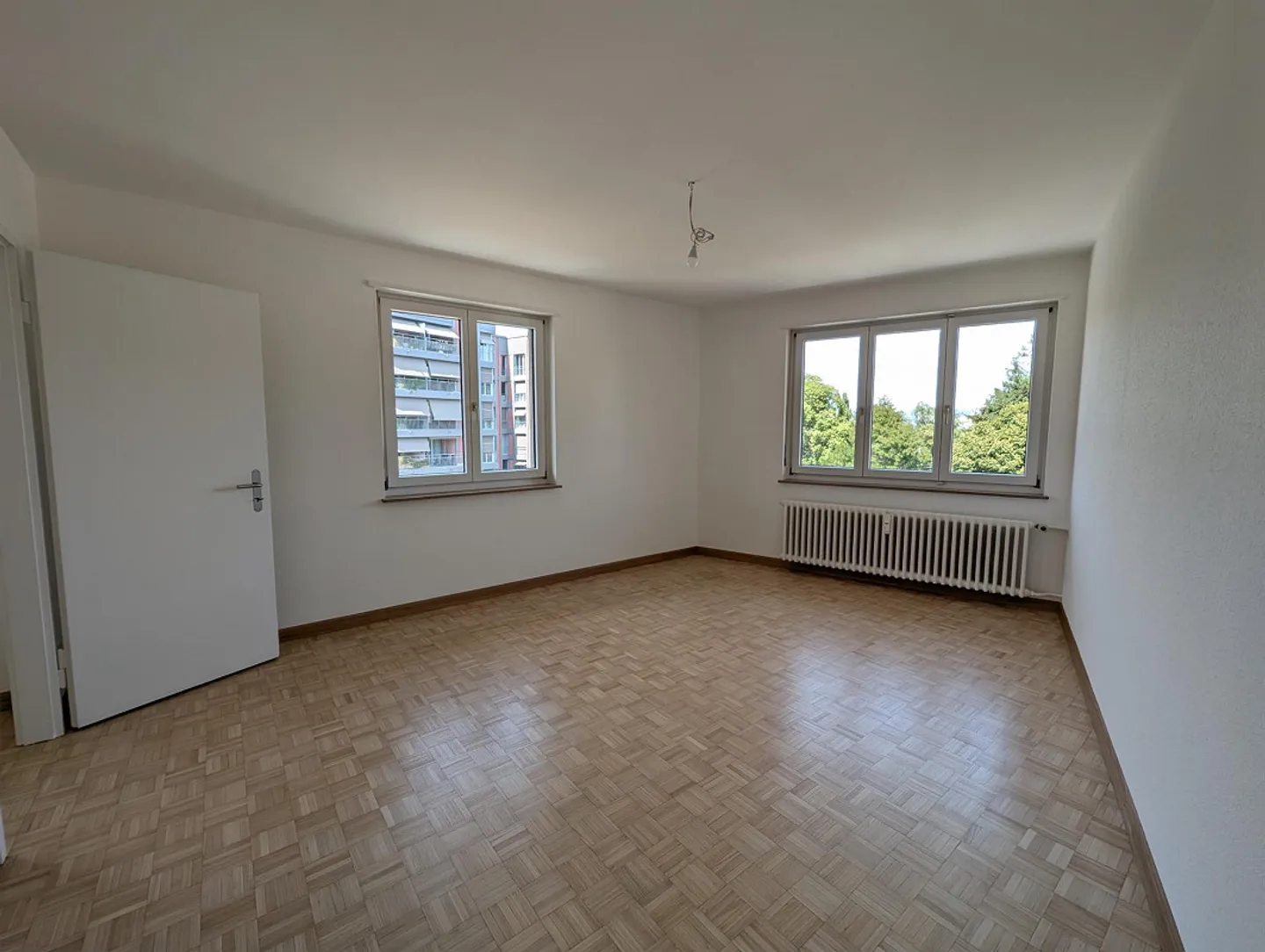 Bright 4-room apartment near Kannenfeldpark and Westfeld district - Photo 6 of 14
