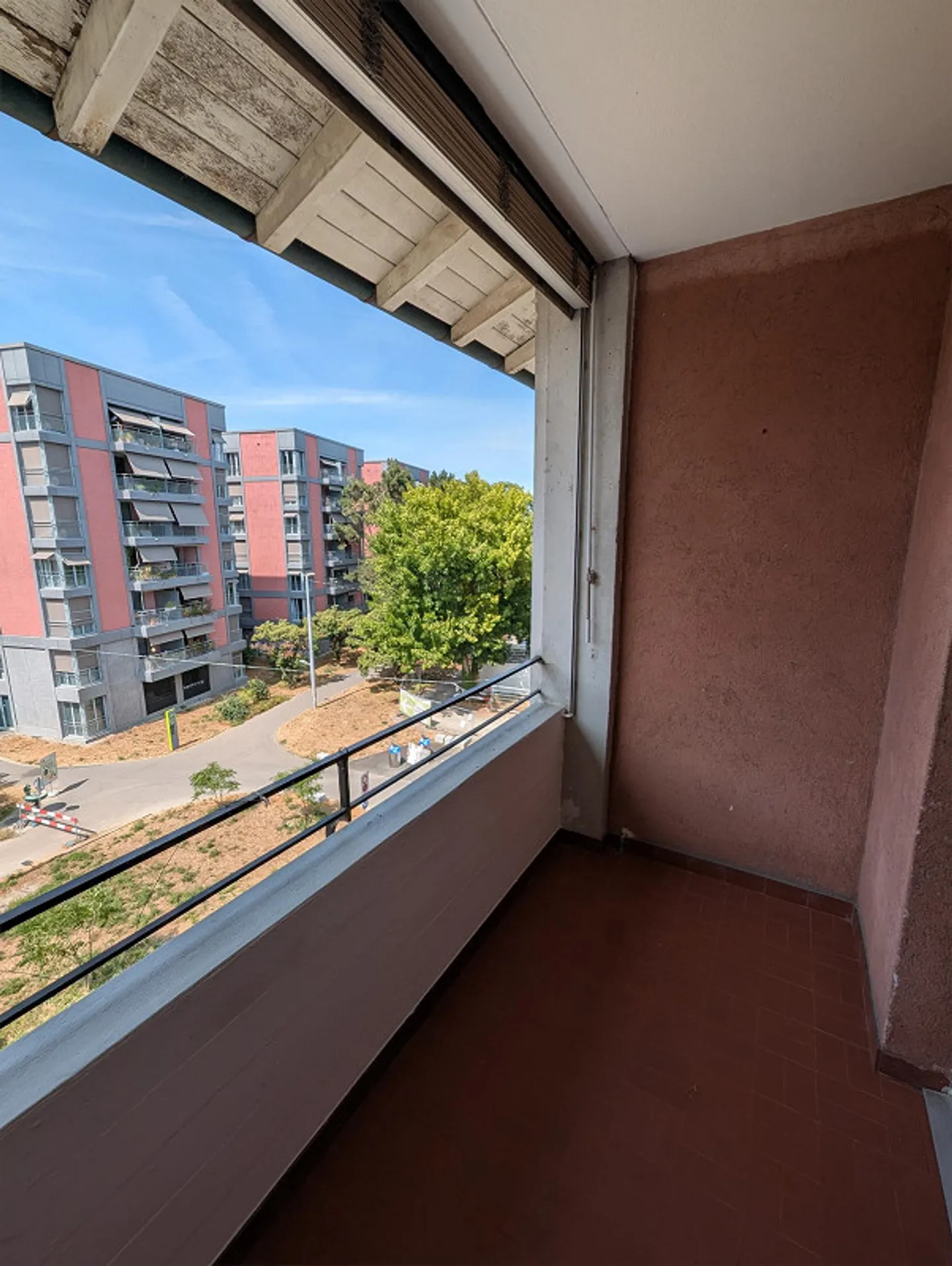 Bright 4-room apartment near Kannenfeldpark and Westfeld district - Photo 9 of 14