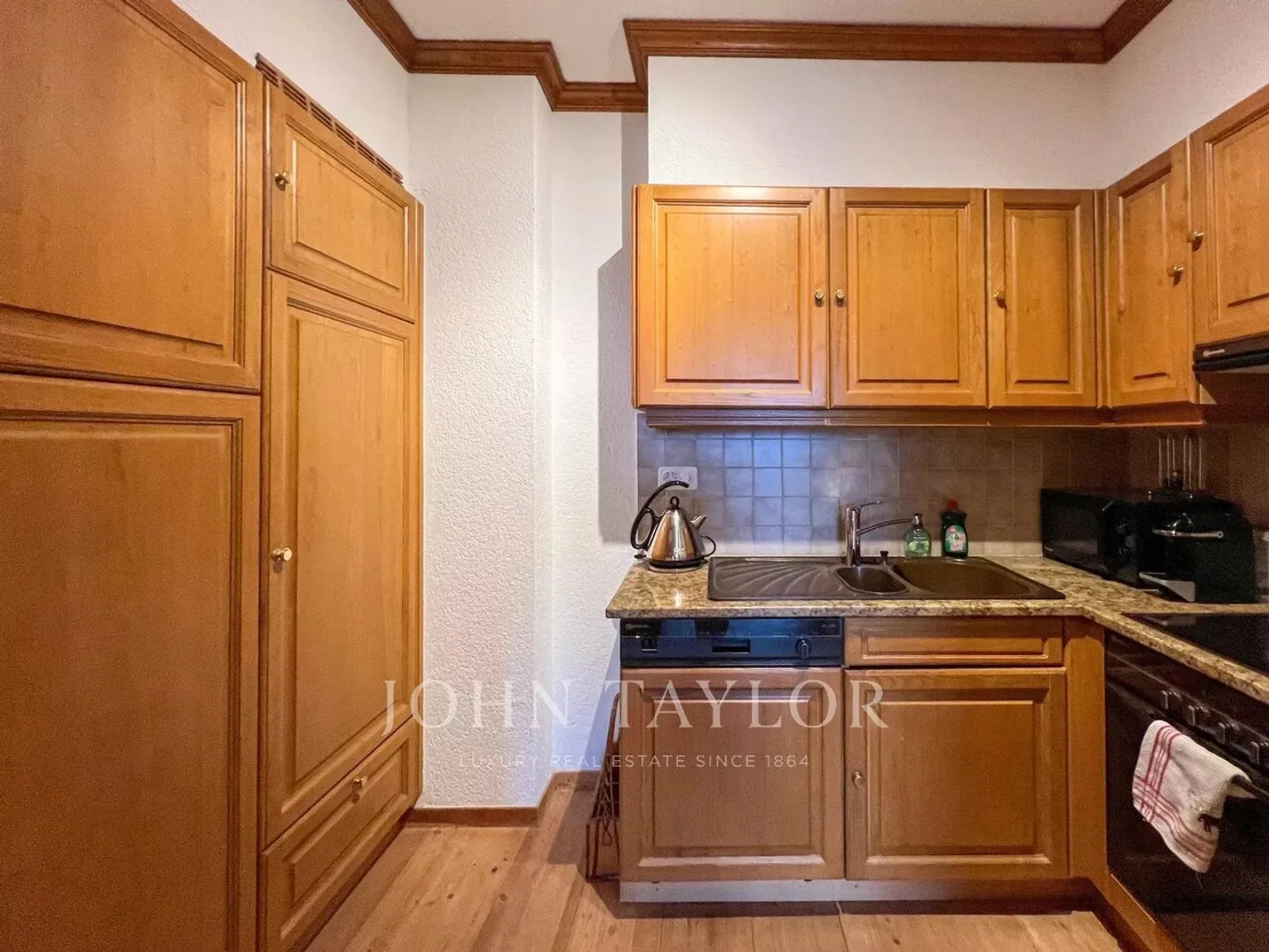 WEEKLY LOCATION - Elegant 2.5p apartment in Crans-Montana - Photo 8 of 9