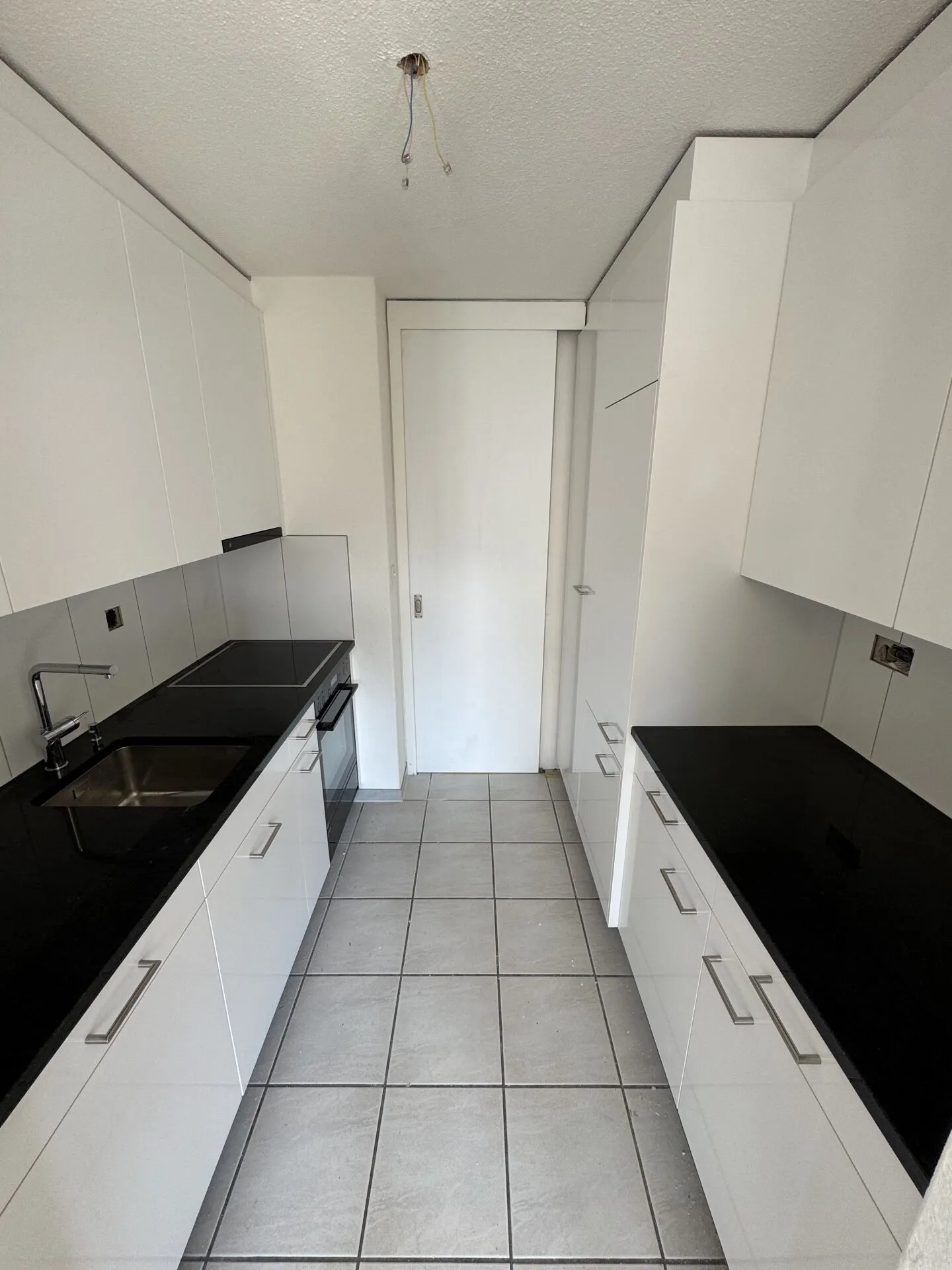 Appartement fraîchement rénové - Photo 4 sur 12