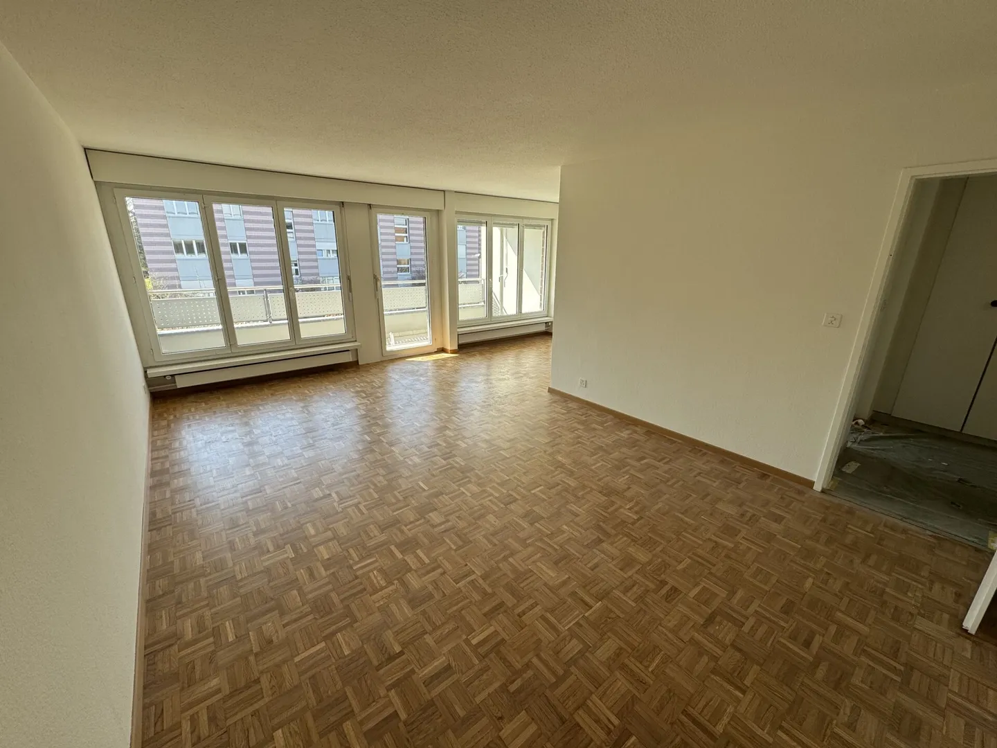 Appartement fraîchement rénové - Photo 7 sur 12