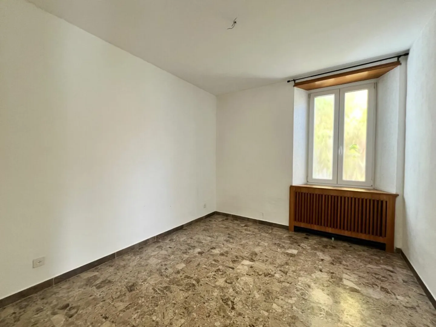 2.5-room apartment in the city center - Photo 2 of 4