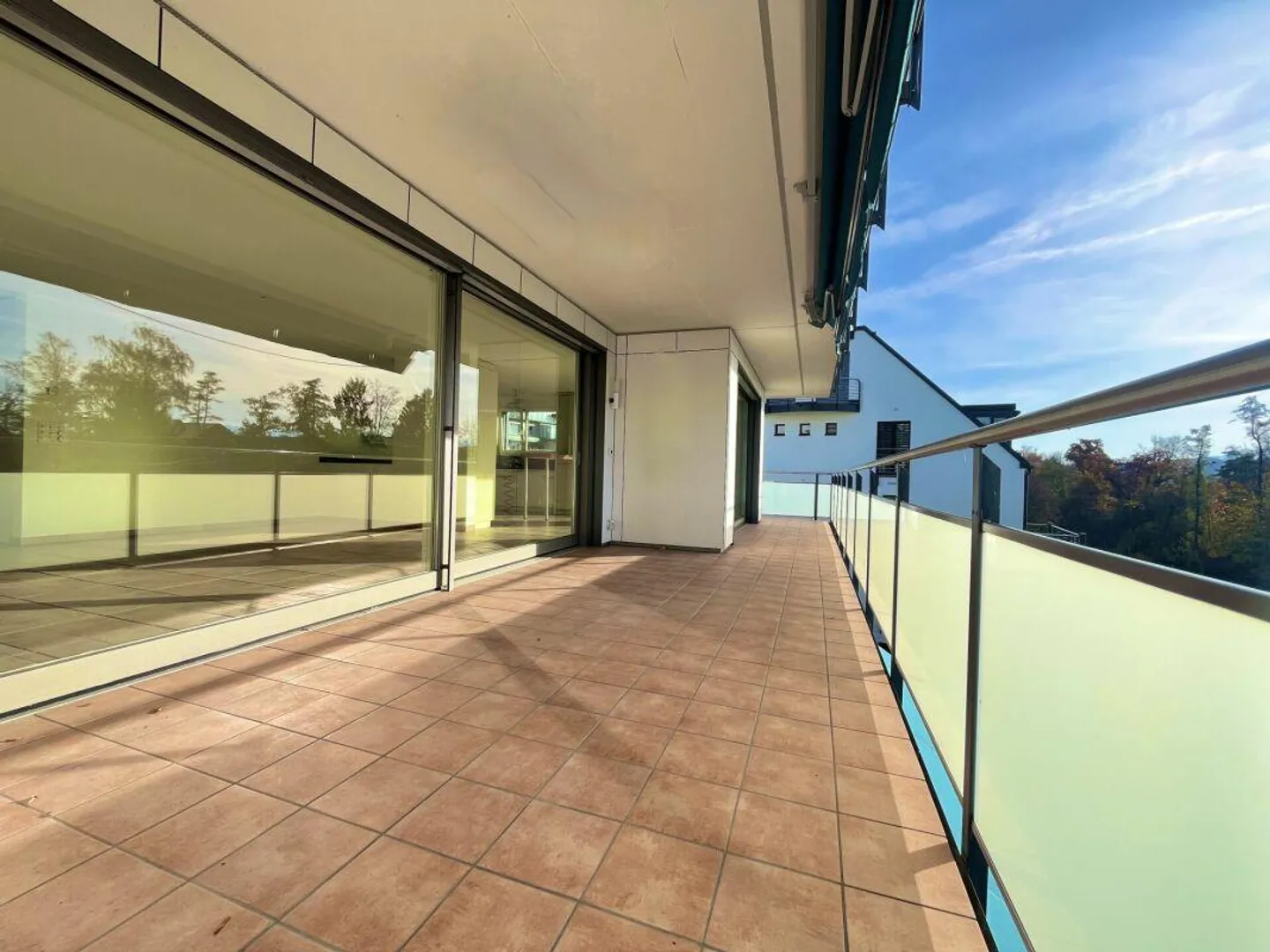 Appartement de 4.5 pièces: vivre dans un environnement soigné et calme, proche de la nature et du centre... - Photo 10 sur 13