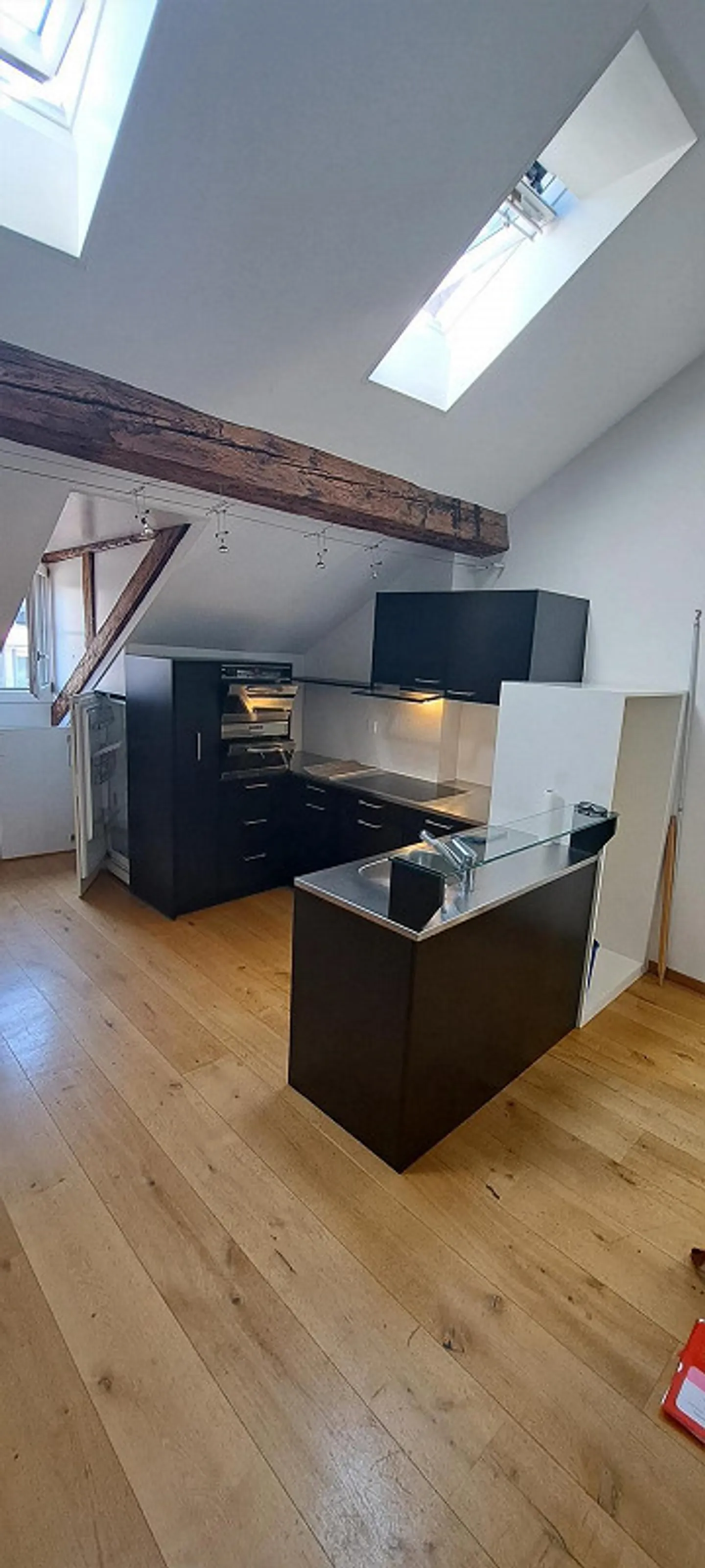 Espaces de bureau avec un charme de vieille ville - Photo 8 sur 17