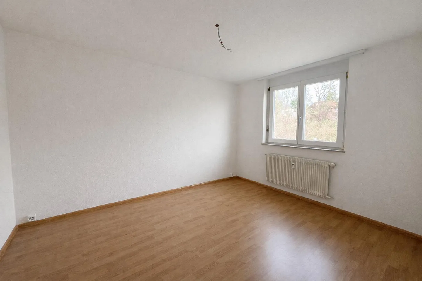 Appartement 3 pièces avec cuisine moderne et rénovée à Arlesheim - Photo 7 sur 9