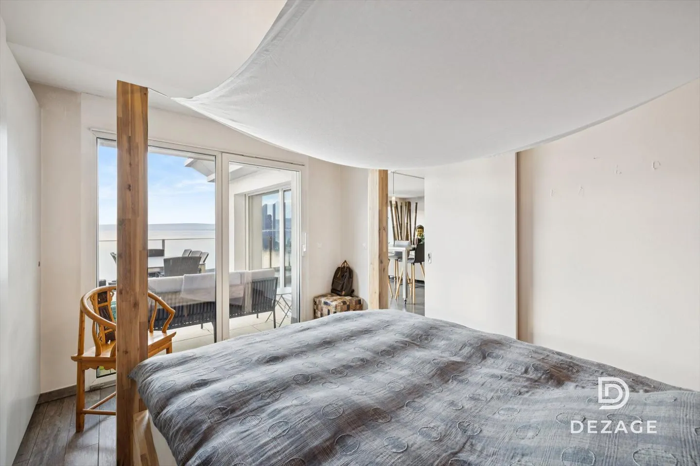 Magnifique attique moderne avec vue fantastique sur les montagnes et le lac - Photo 6 sur 11