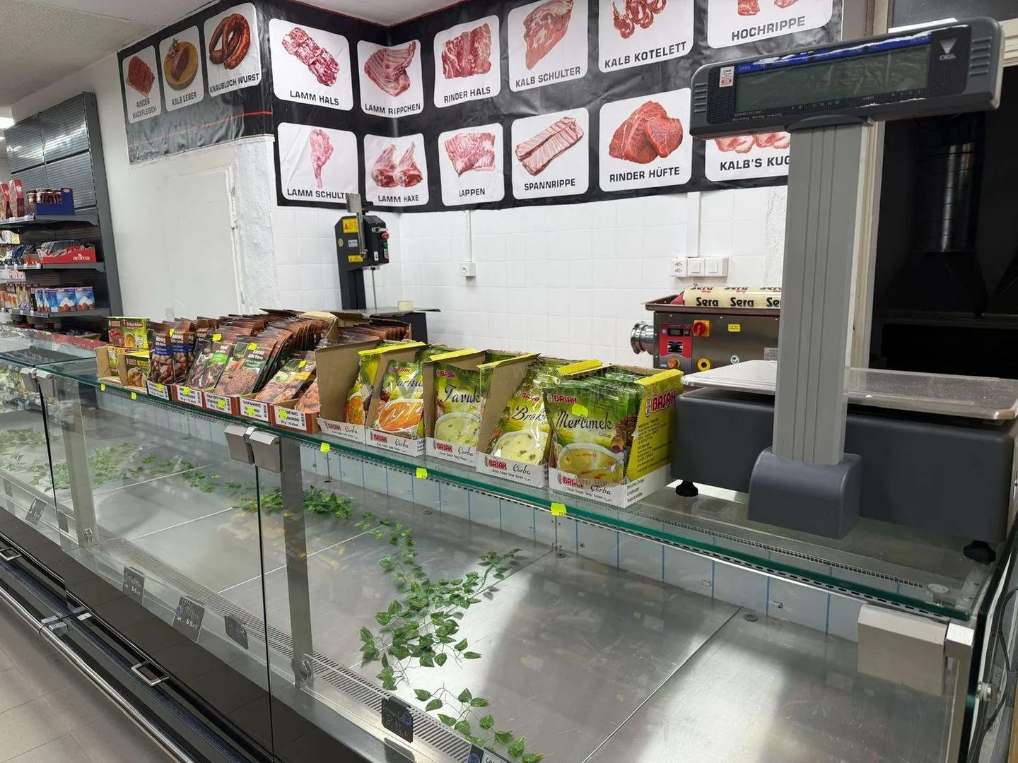 Ready-to-go neighborhood store with inventory? Best location for sustainable revenue - Photo 5 of 9