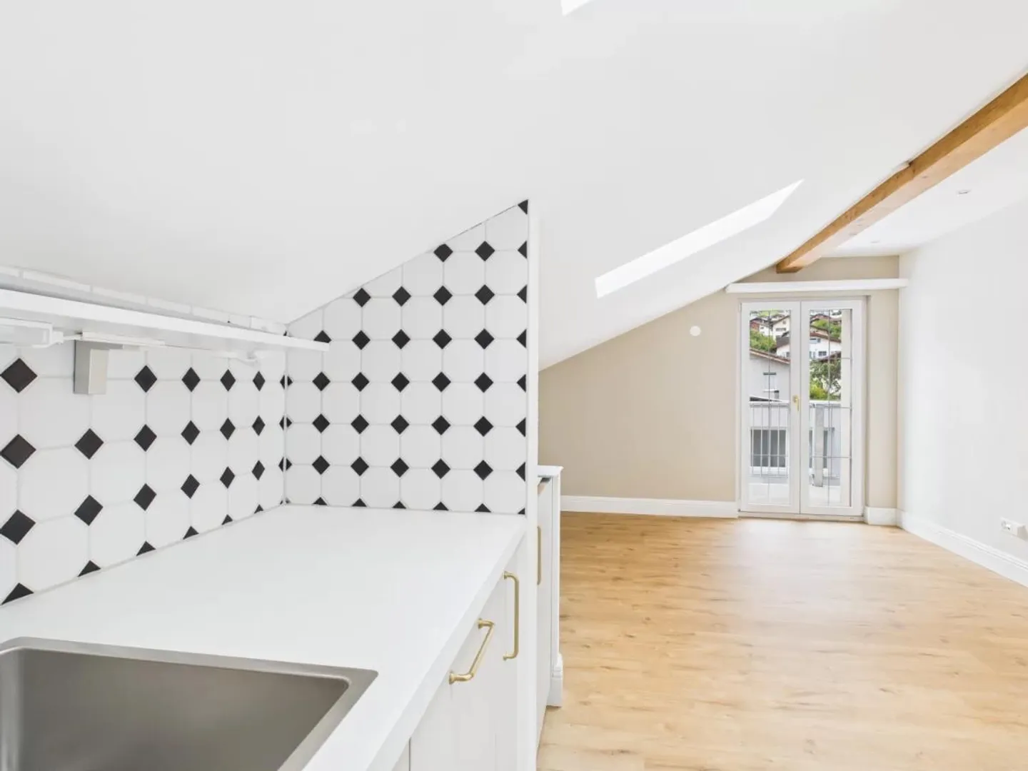 Appartement en penthouse de 2,5 pièces au centre de Brig-Glis - Photo 6 sur 10