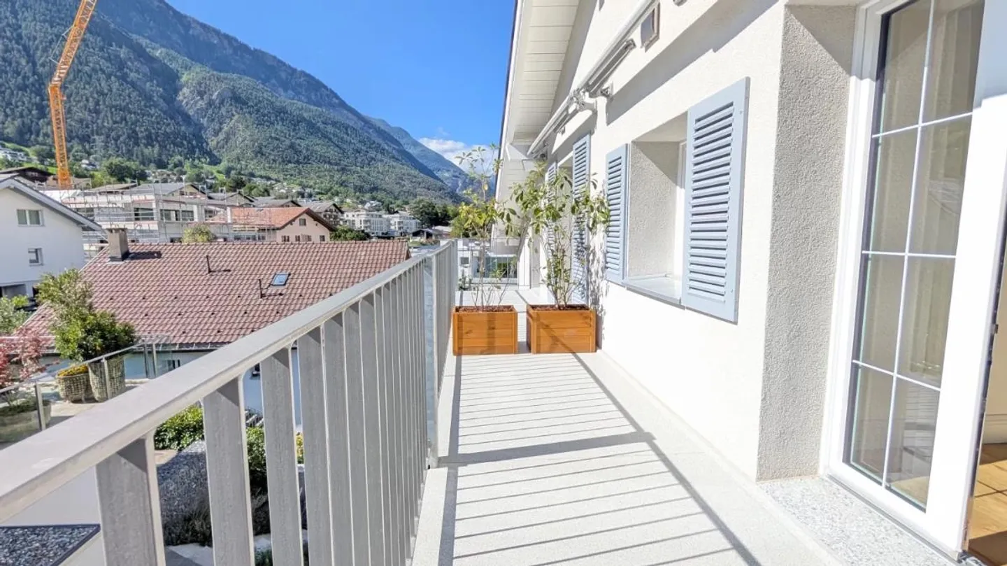 Appartement en penthouse de 2,5 pièces au centre de Brig-Glis - Photo 9 sur 10