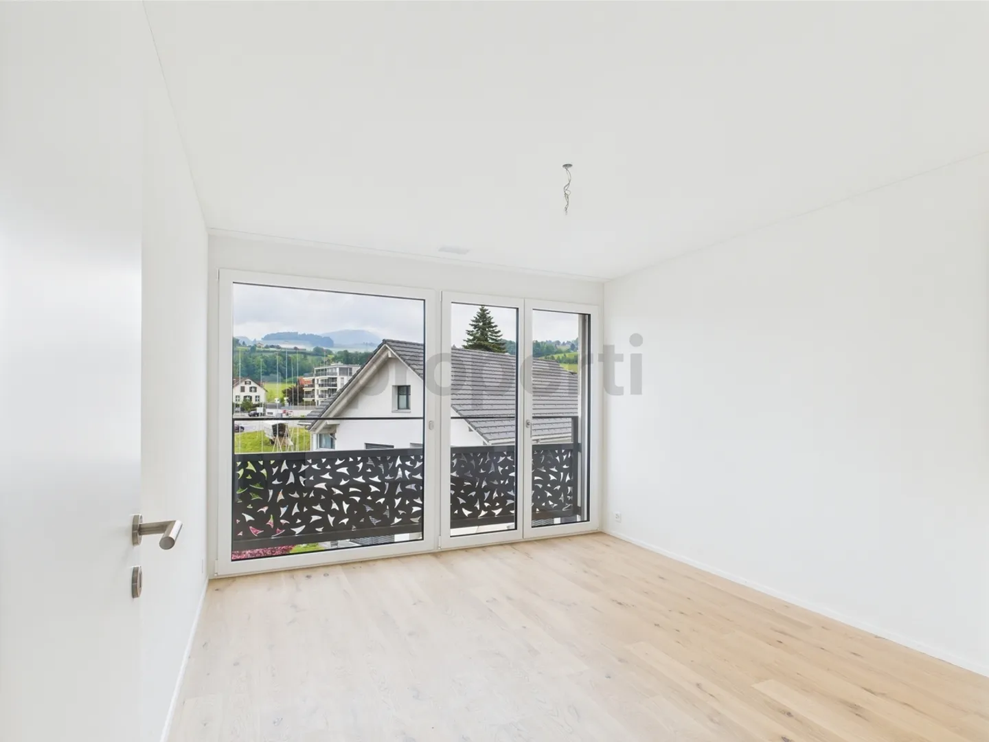 Moderne 4.5-Zimmer-Wohnung im familienfreundlichen Quartier in Gommiswald - Foto 7 von 13