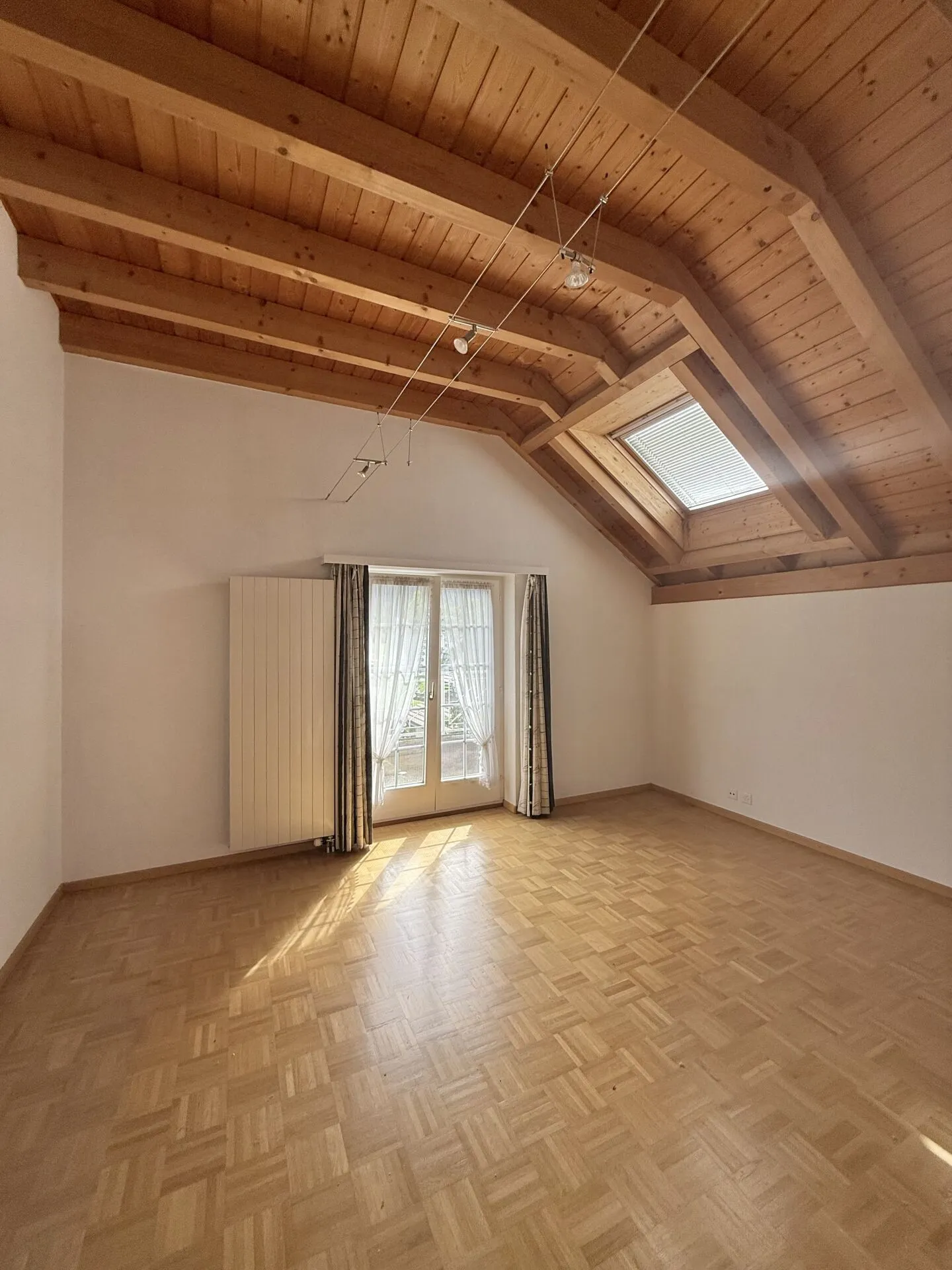 Maison individuelle avec jardin d'hiver dans un emplacement idyllique - Photo 5 sur 6