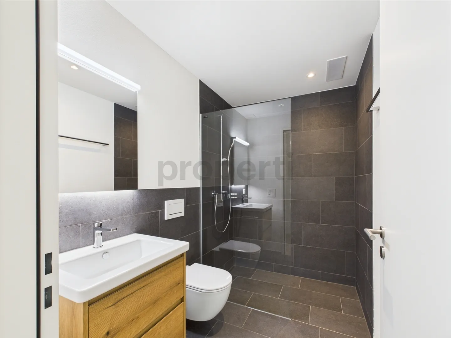 Moderne 4.5-Zimmer-Wohnung im familienfreundlichen Quartier in Gommiswald - Foto 10 von 13