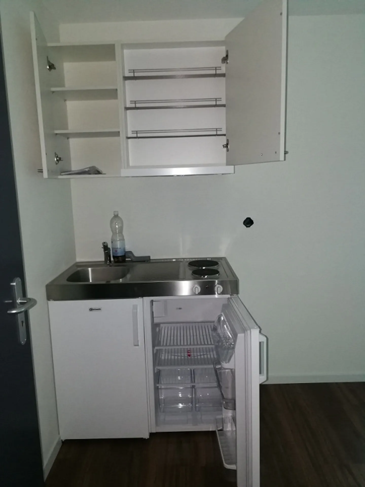 Modernes Studio an Toplage zu vermieten - Foto 3 von 6