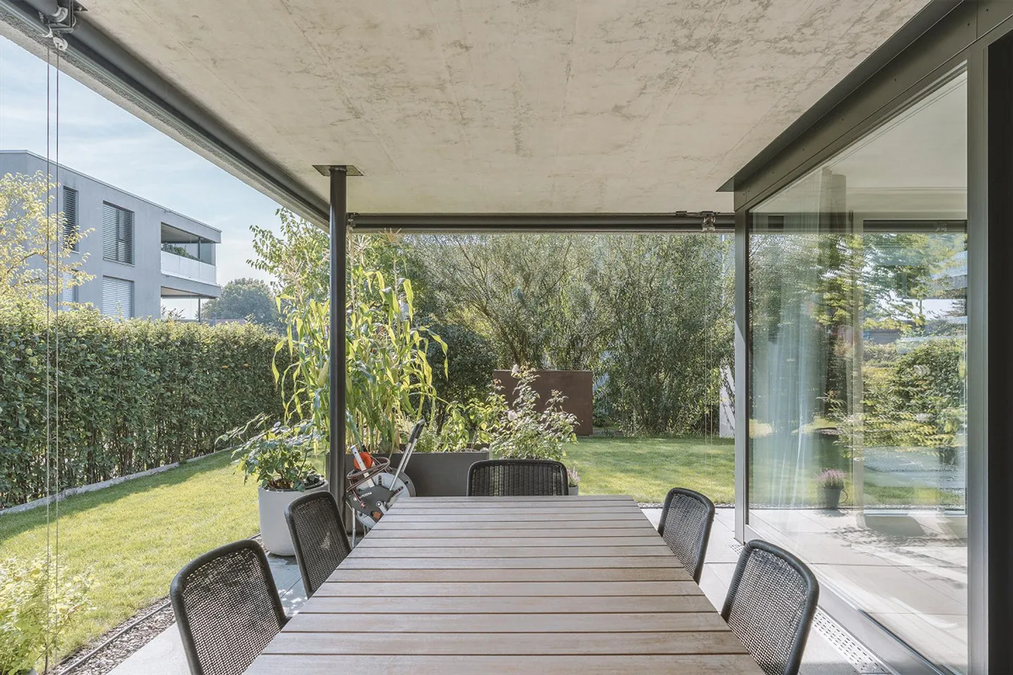 5.5 Room Maisonette Apartment with Additional Atelier Room - Photo 3 of 17