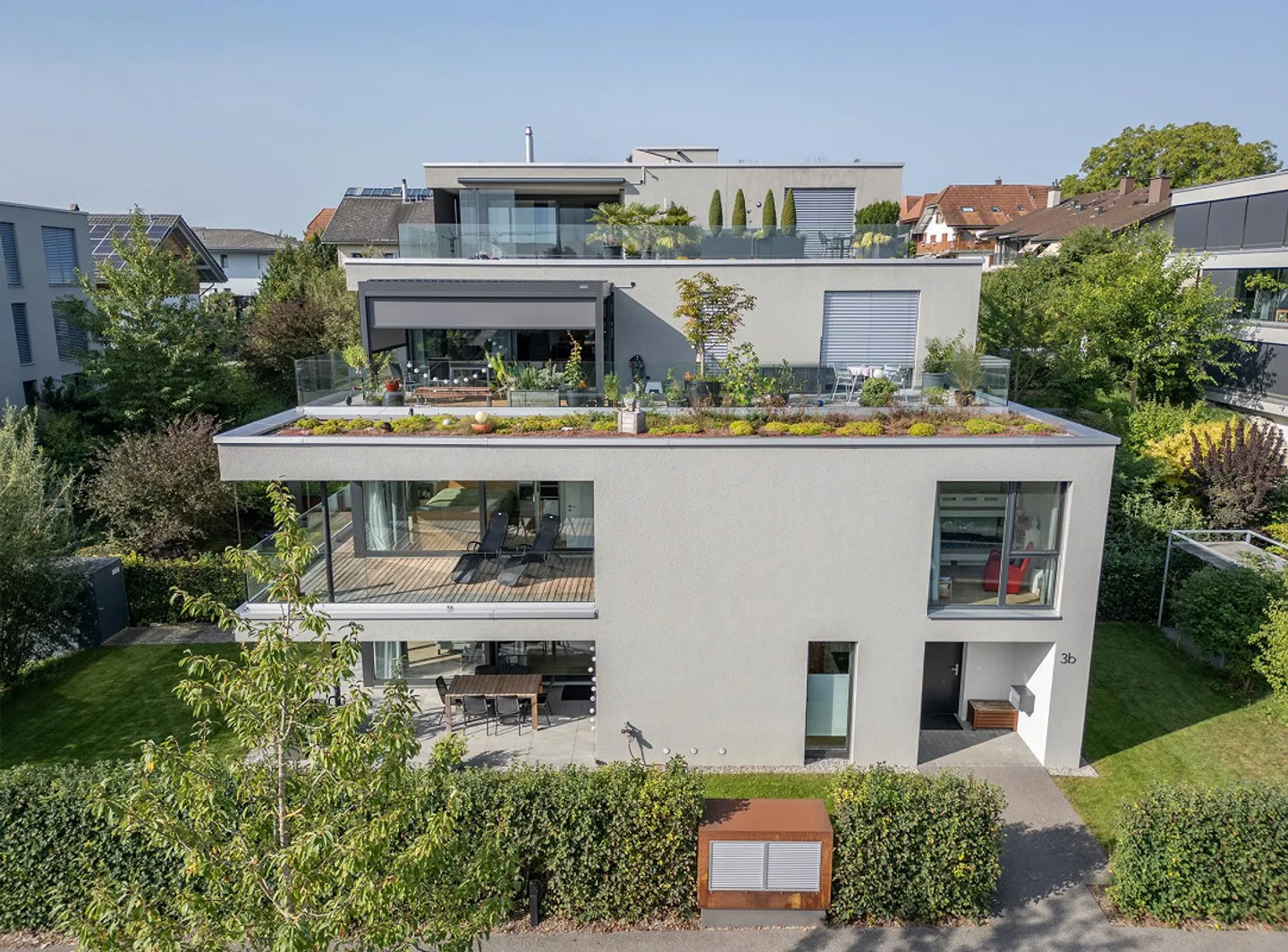5.5 Room Maisonette Apartment with Additional Atelier Room - Photo 2 of 17