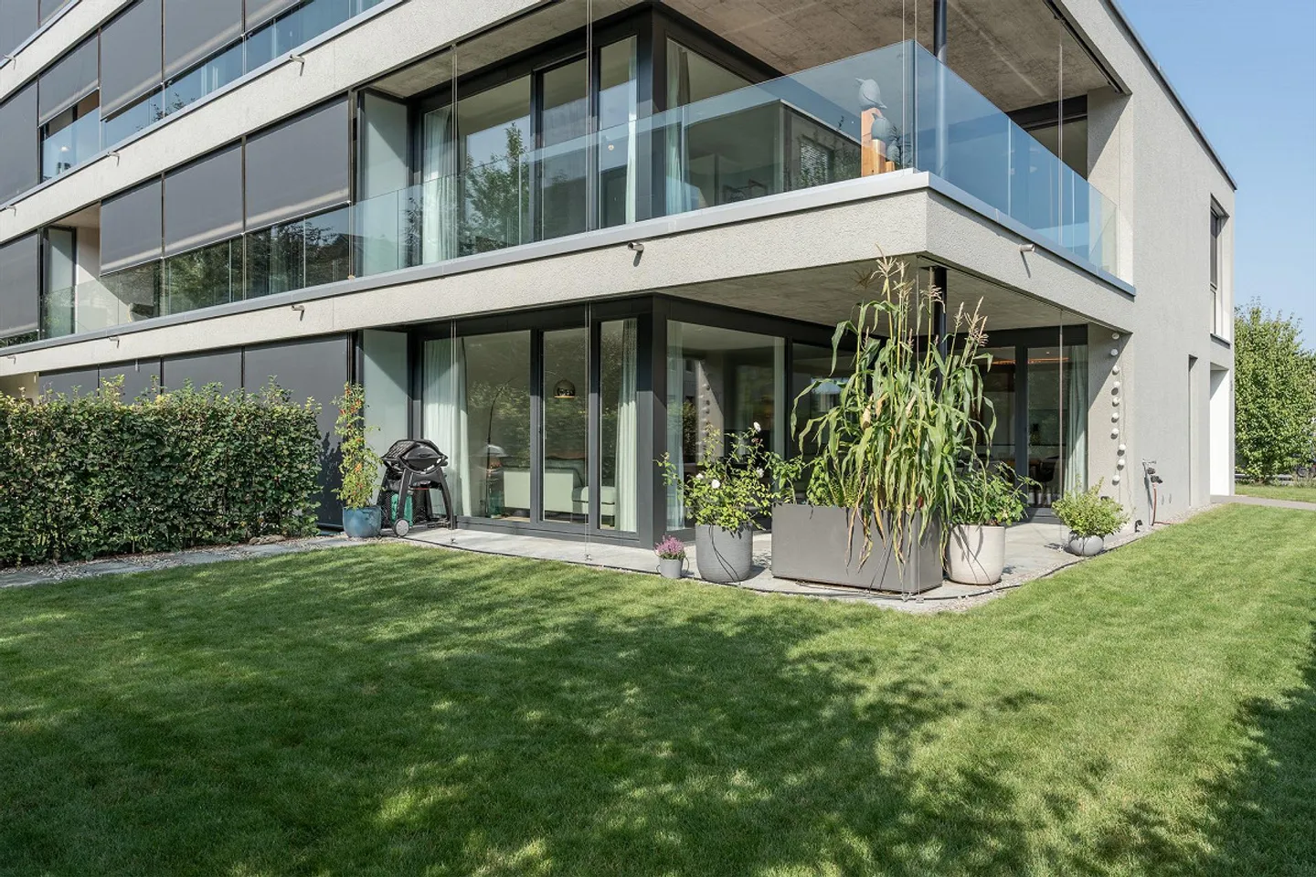5.5 Room Maisonette Apartment with Additional Atelier Room - Photo 4 of 17
