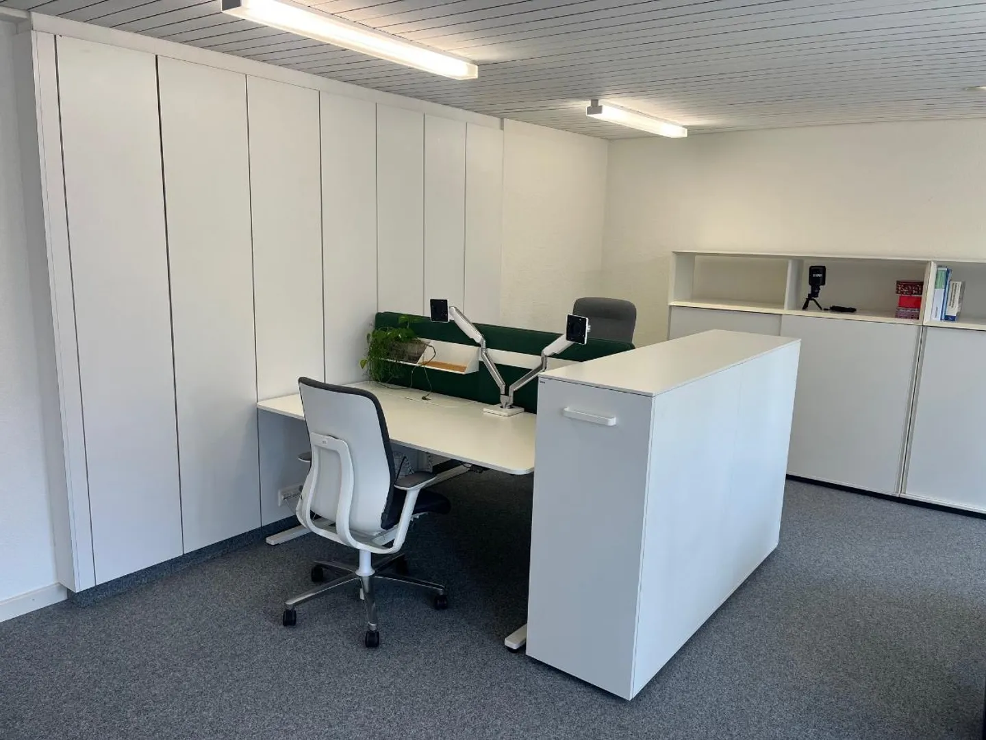Bureau - Photo 3 sur 3