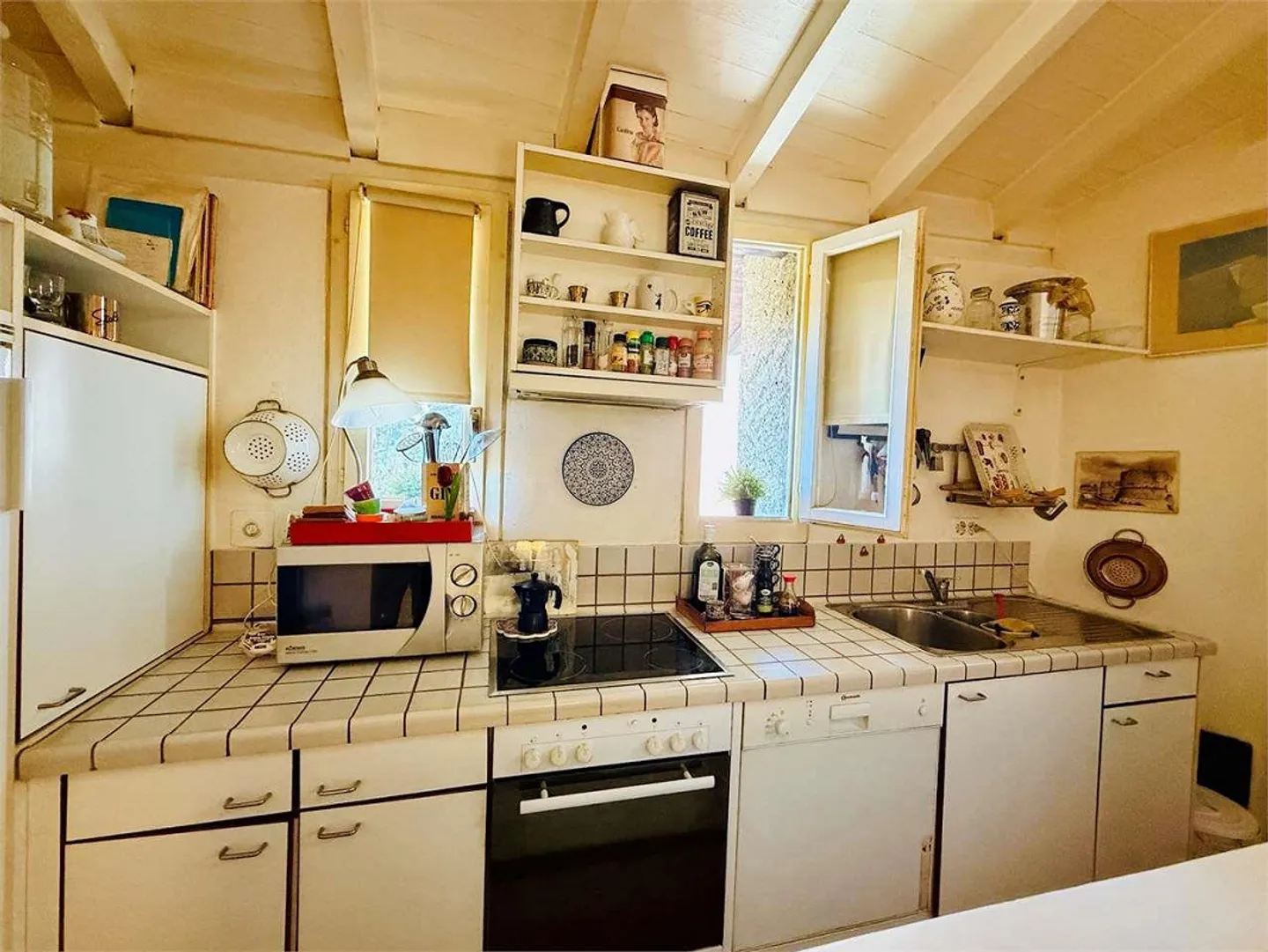 FOR RENT TRIPLEX APARTMENT 3.5 ROOMS IN GENTILINO - 90 SQM IN THE NUCLEUS - Photo 4 of 13