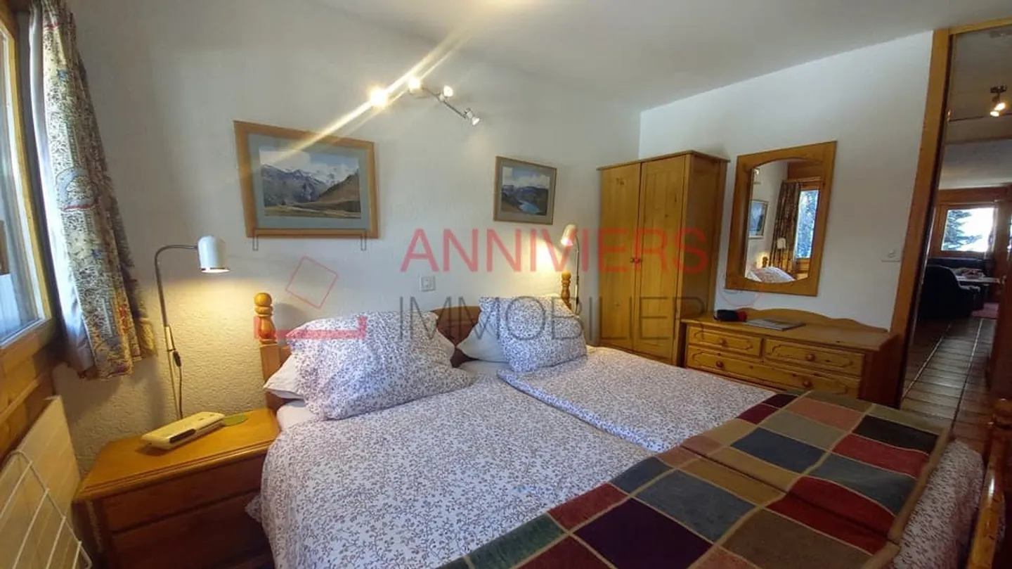 Superb furnished 3.5-room apartment, mountain view and dream location - Photo 9 of 13