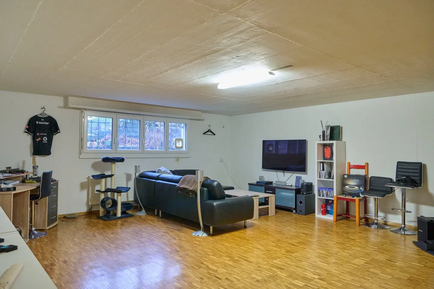 Detached 7.5-room single-family house in Ueberstorf with beautiful views for families - Photo 13 of 17