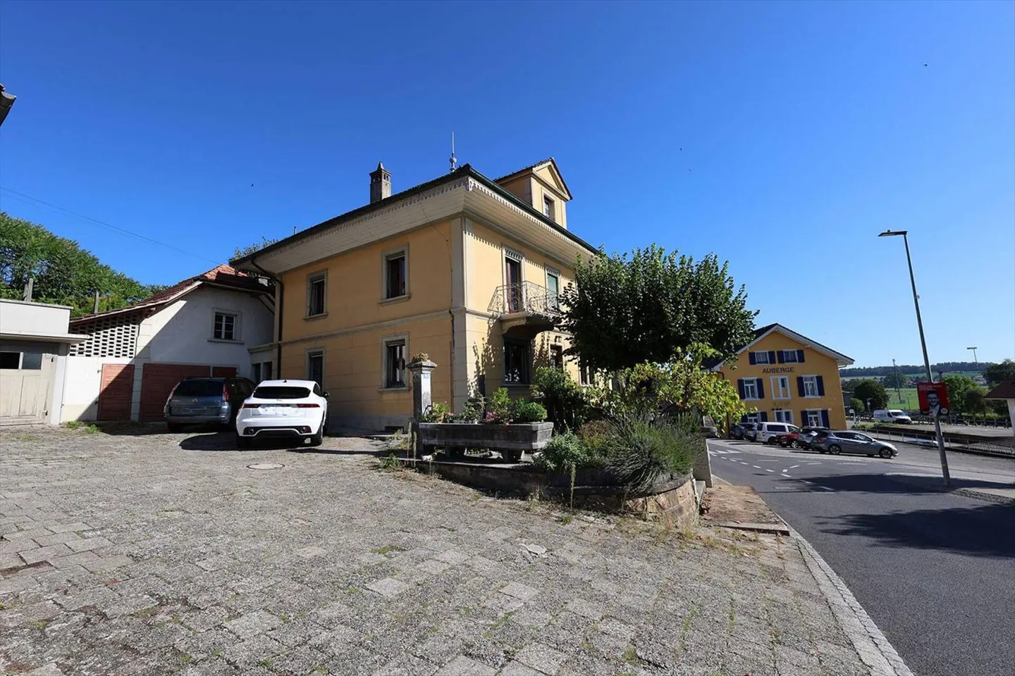 Villa indipendente di 8 stanze a Cressier FR - Foto 4 di 13